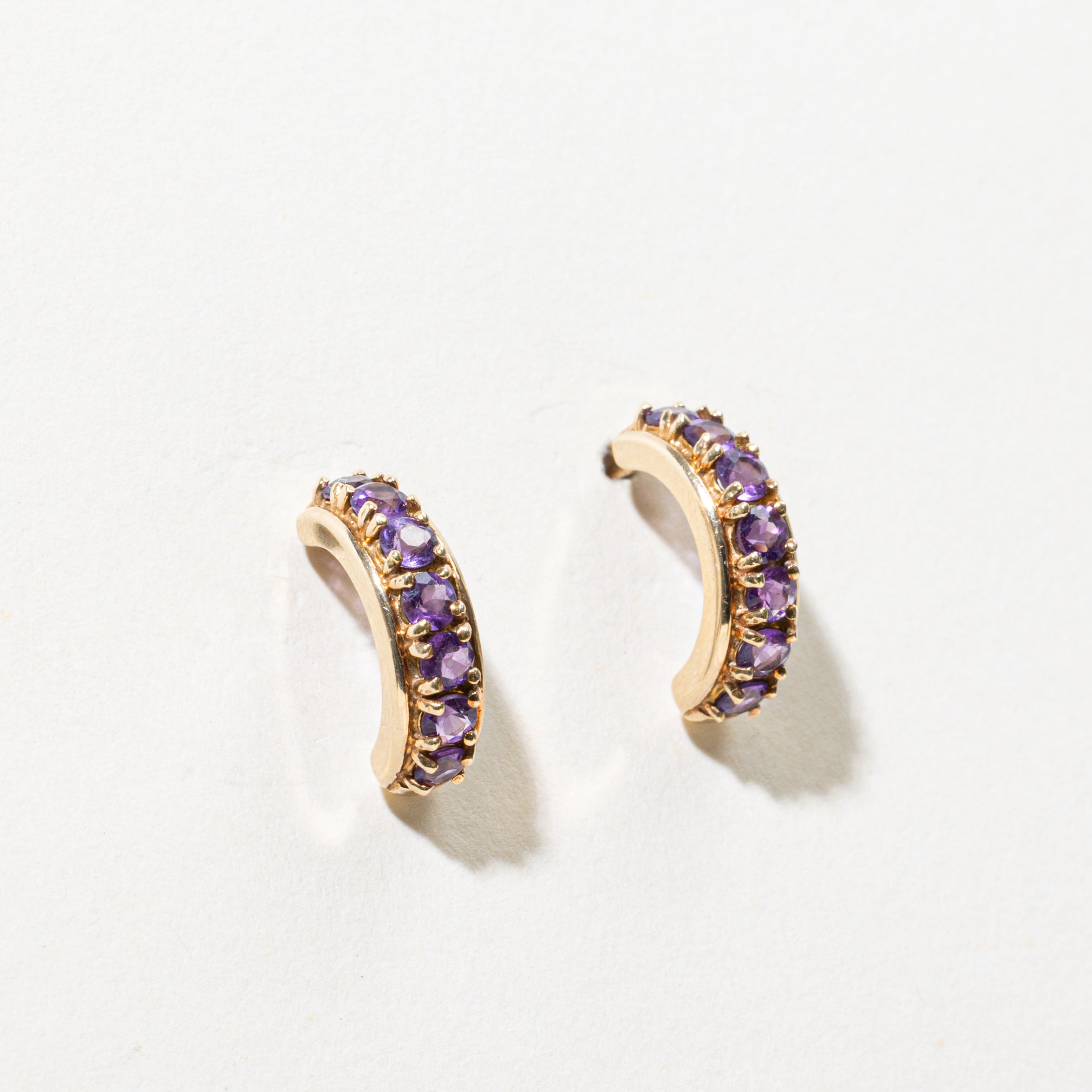Boucles d'oreilles pendantes incurvées en améthyste, forme colonne | 1,00 ct