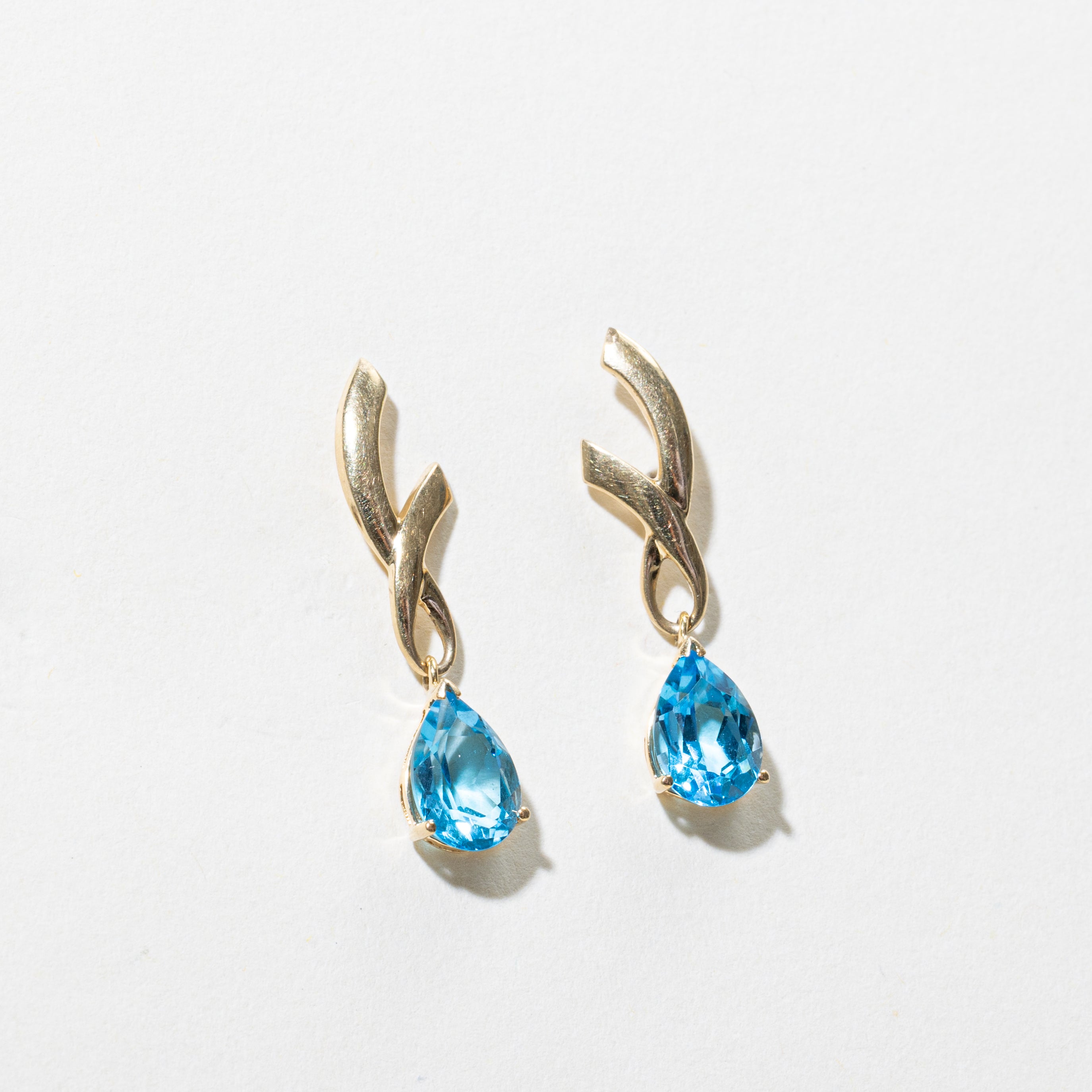 Boucles d'oreilles pendantes en topaze bleue taille poire | 3,00 ct