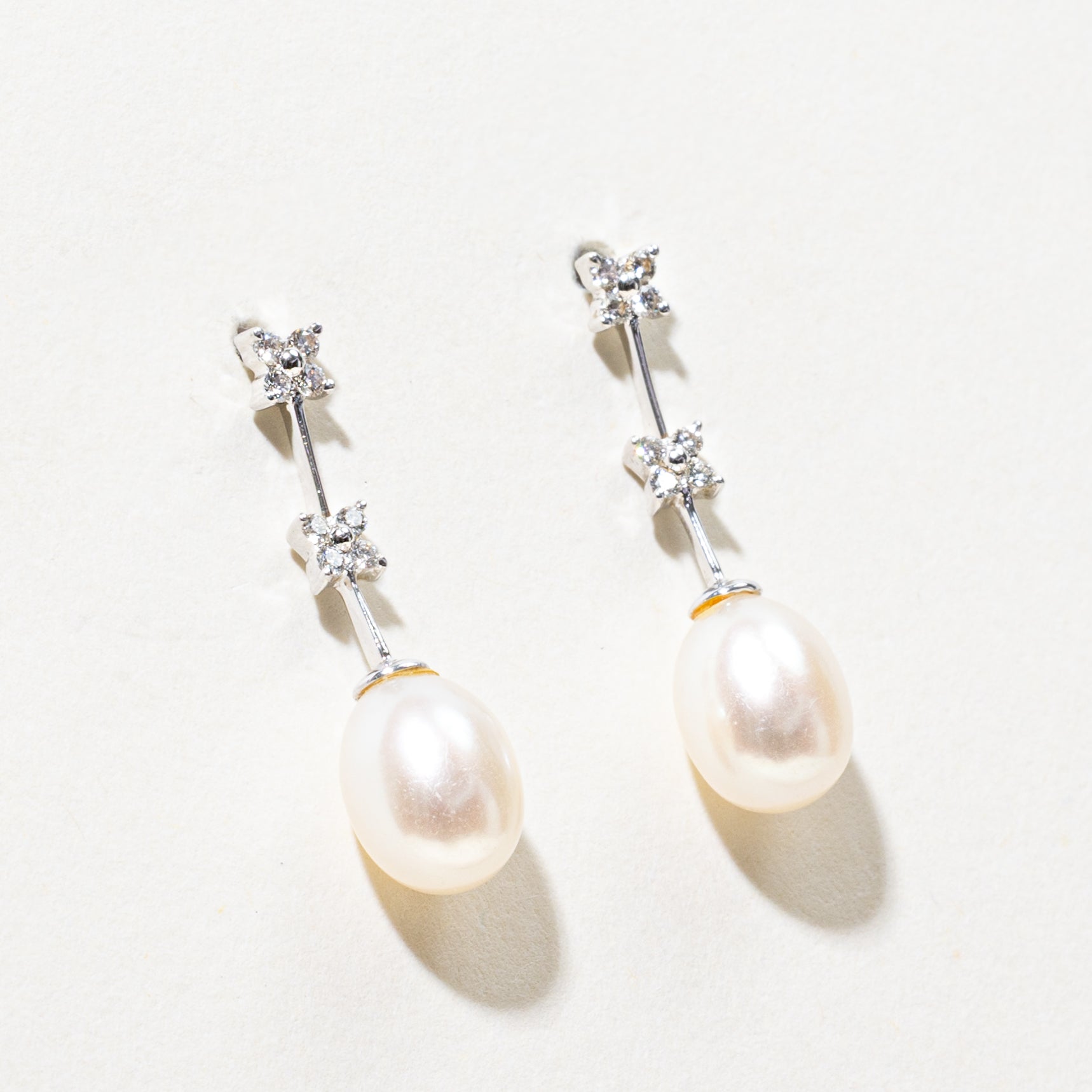 18k Diamond & Pearl Satellite Drop Earrings | 0.16ctw