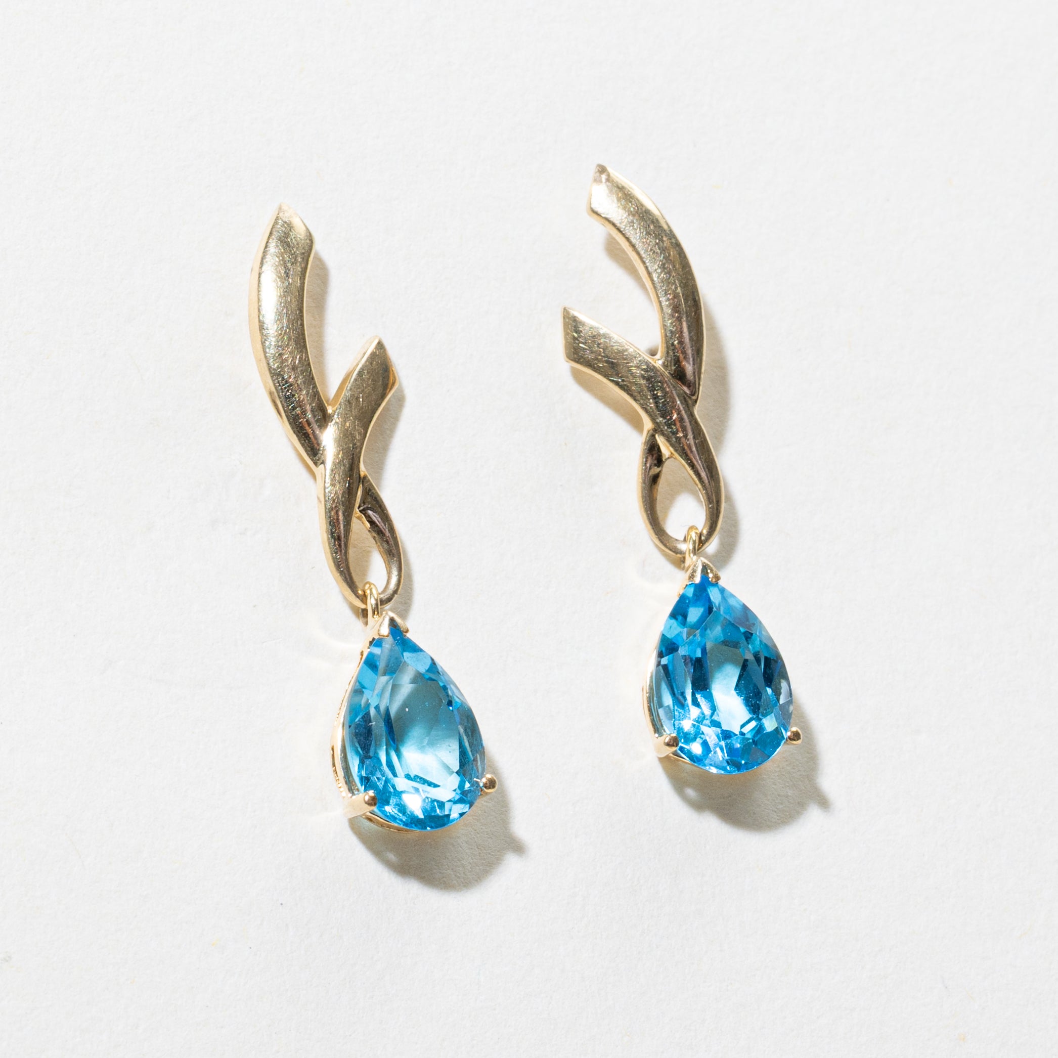 Boucles d'oreilles pendantes en topaze bleue taille poire | 3,00 ct