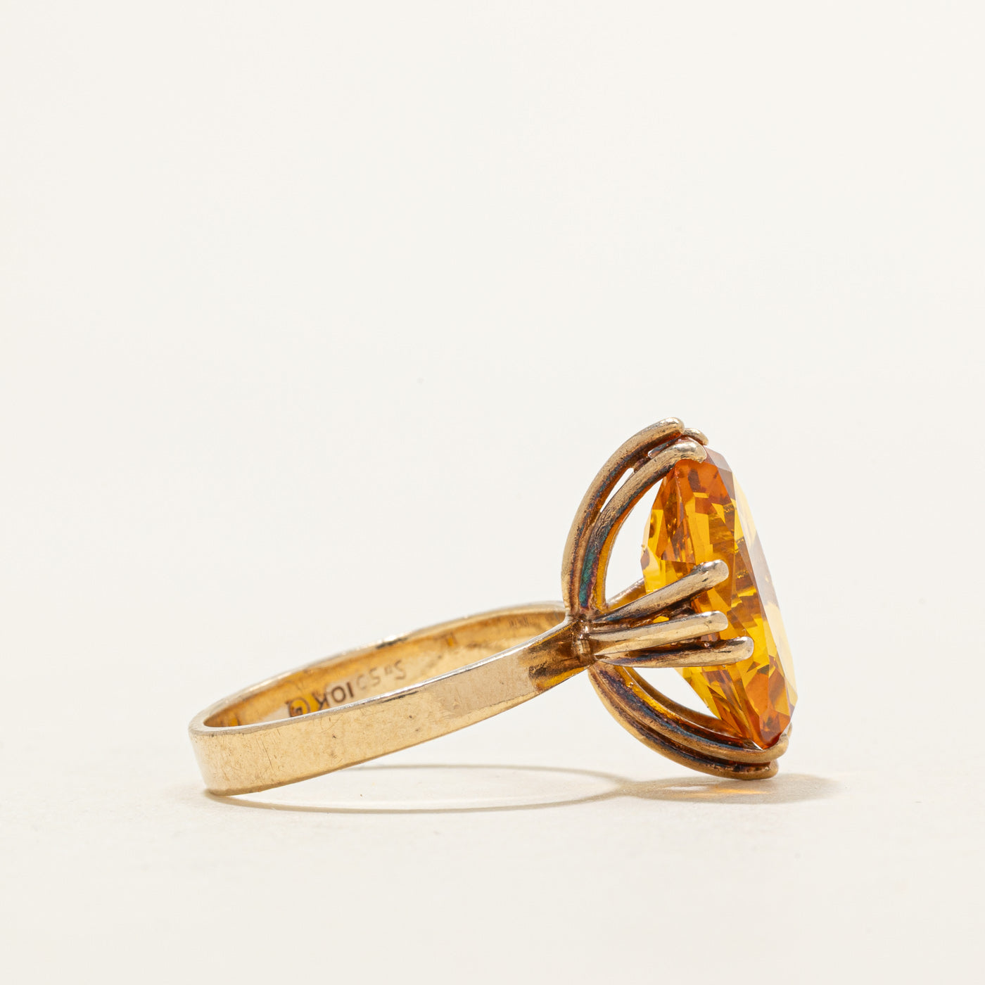 Bague « Birks » en saphir synthétique ovale | 7,00 ct | Taille 6,0