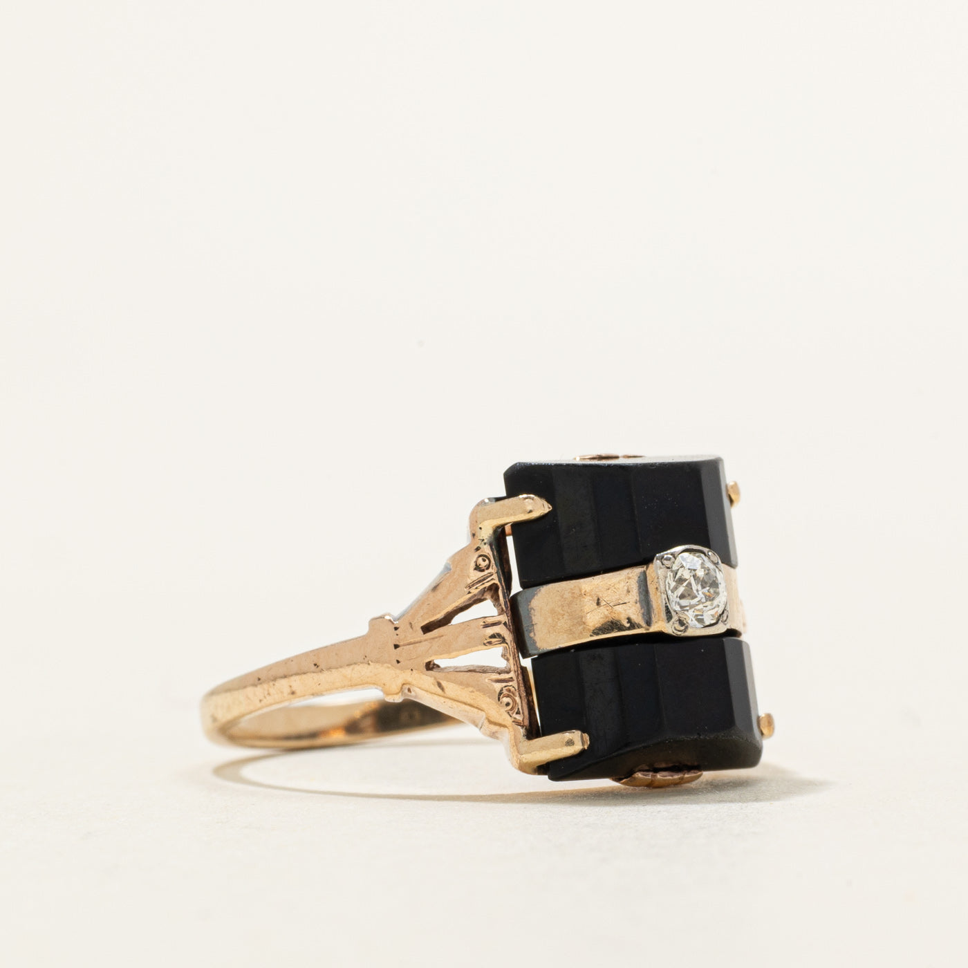 Dome Cut Onyx & Diamond Ring | 5.50ct, 0.08ct | SZ 8.0