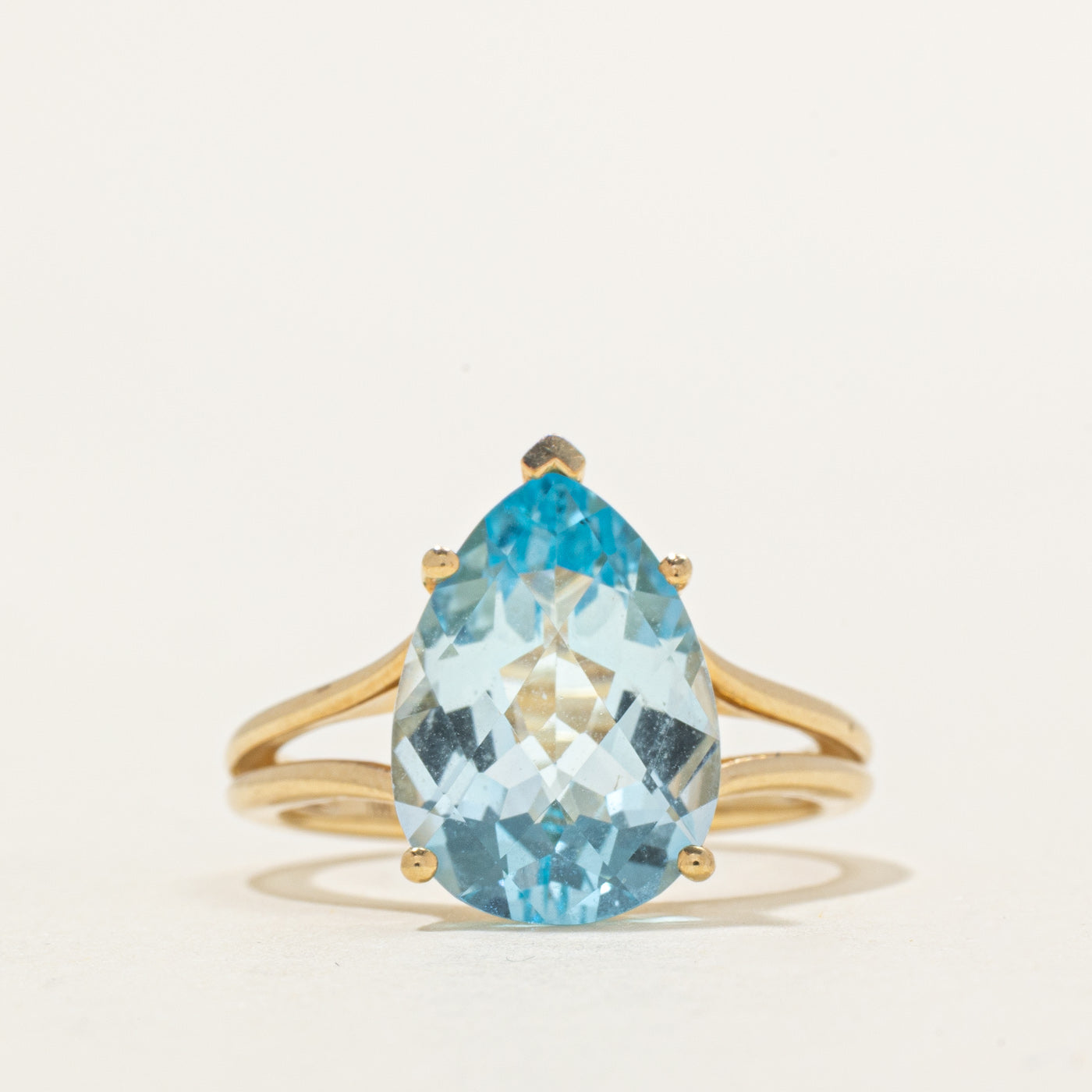 Bague solitaire en topaze bleue taille poire | 5,70 ct | Taille 6,5