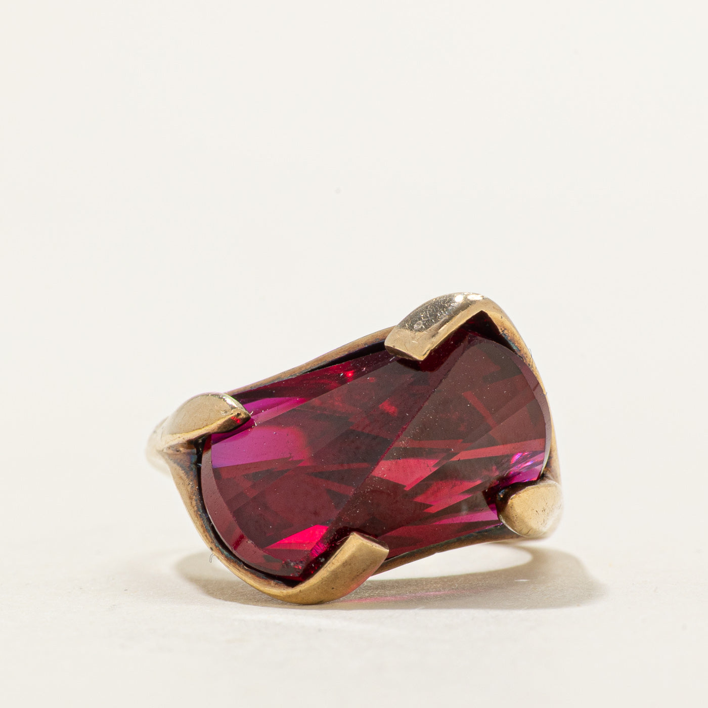 Synthetic Ruby Abstract Cocktail Ring | 17.00ct | SZ 6.0