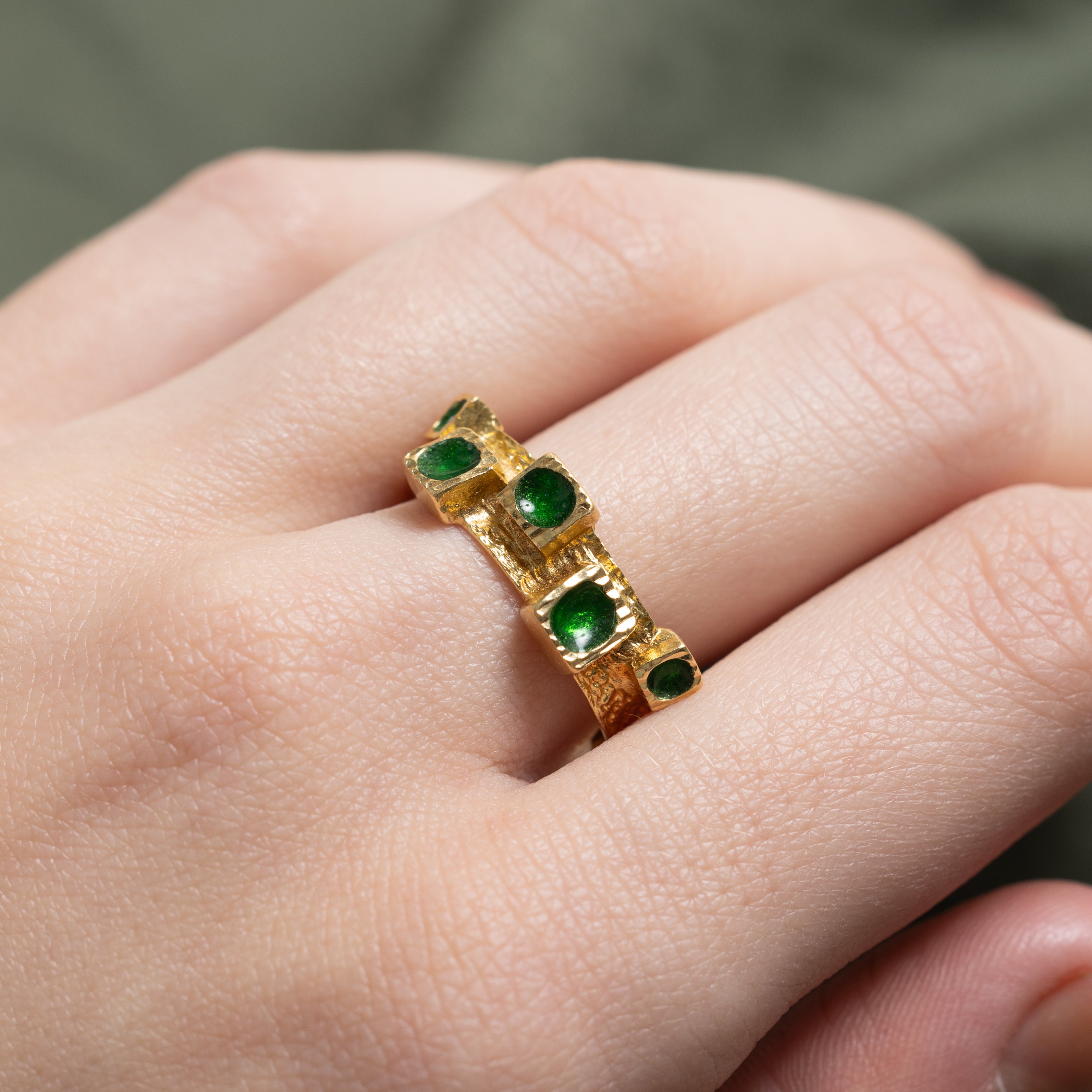 18k Yellow Gold Green Enamel Textured Ring | SZ 8.25