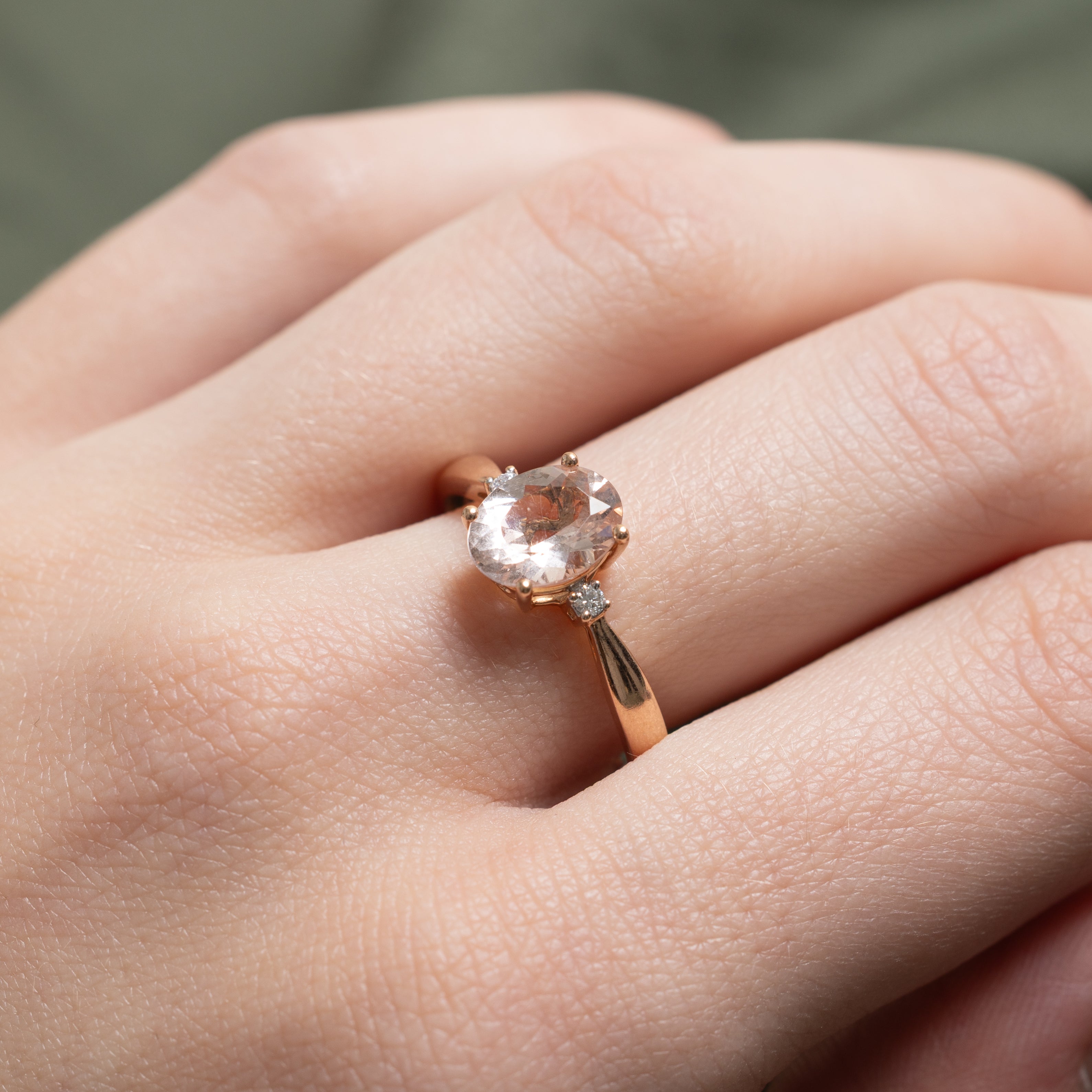 Oval Cut Morganite & Diamond Ring | 1.25ct, 0.05ctw | SZ 9.25