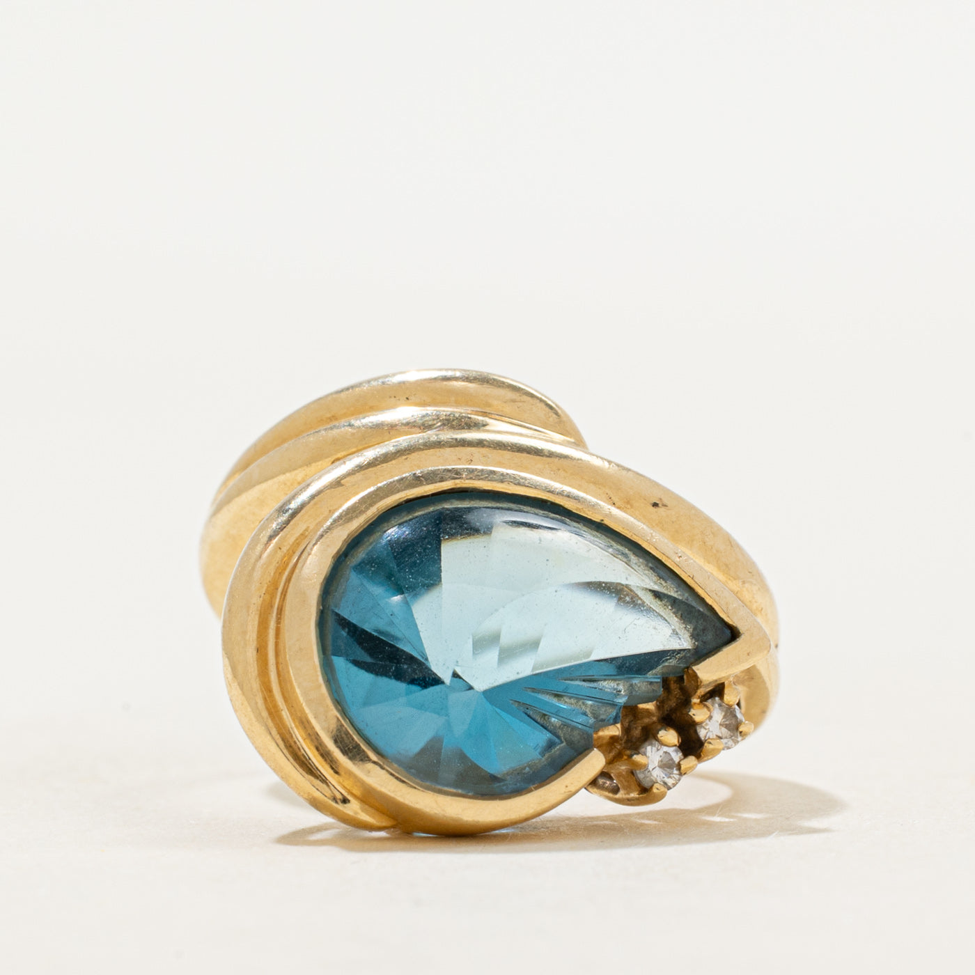 Blue Topaz & Diamond Grooved Cocktail Ring | 5.84ct, 0.03ctw | SZ 5.5