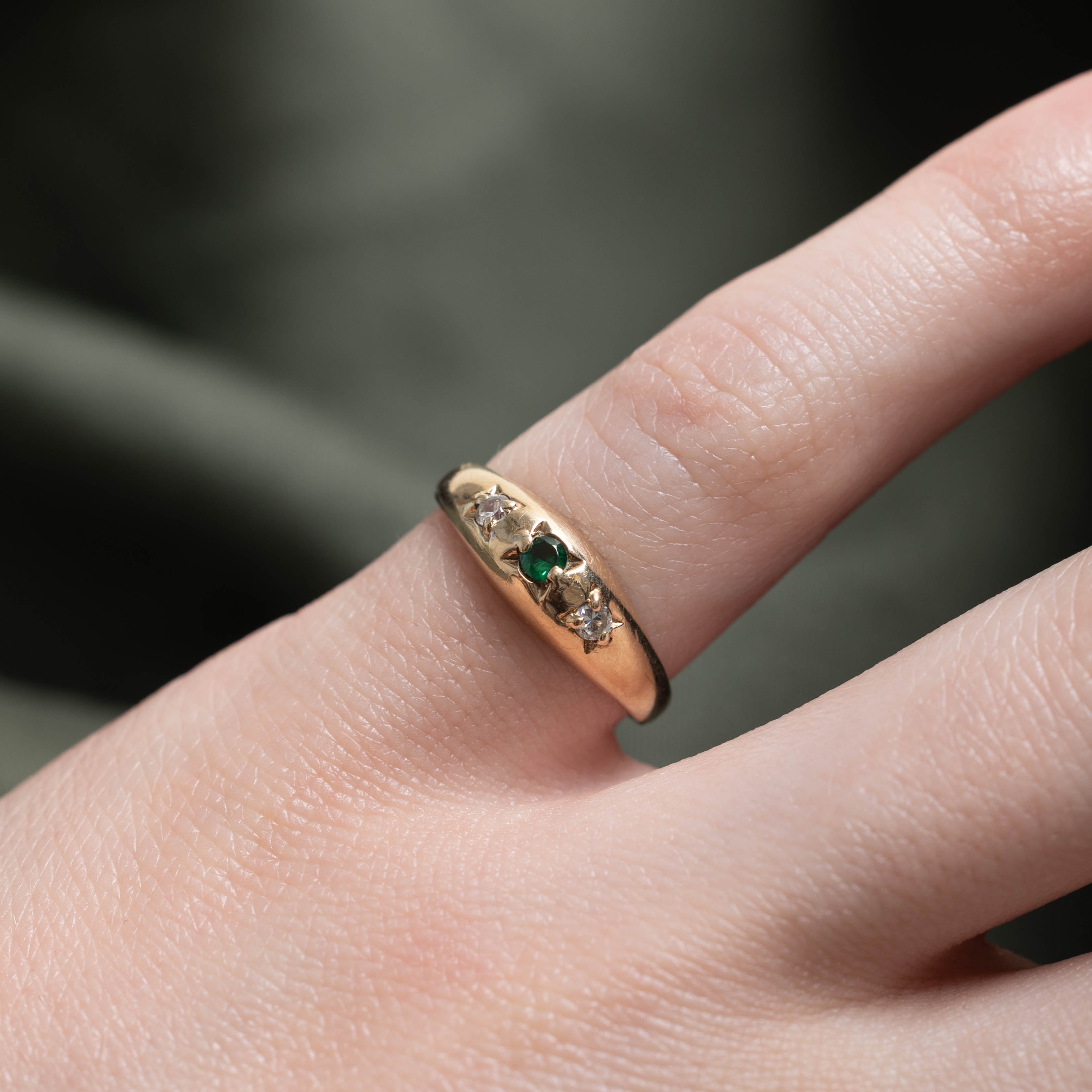 10k Retro Spinel Star Set Ring | 0.15ctw | SZ 3.5