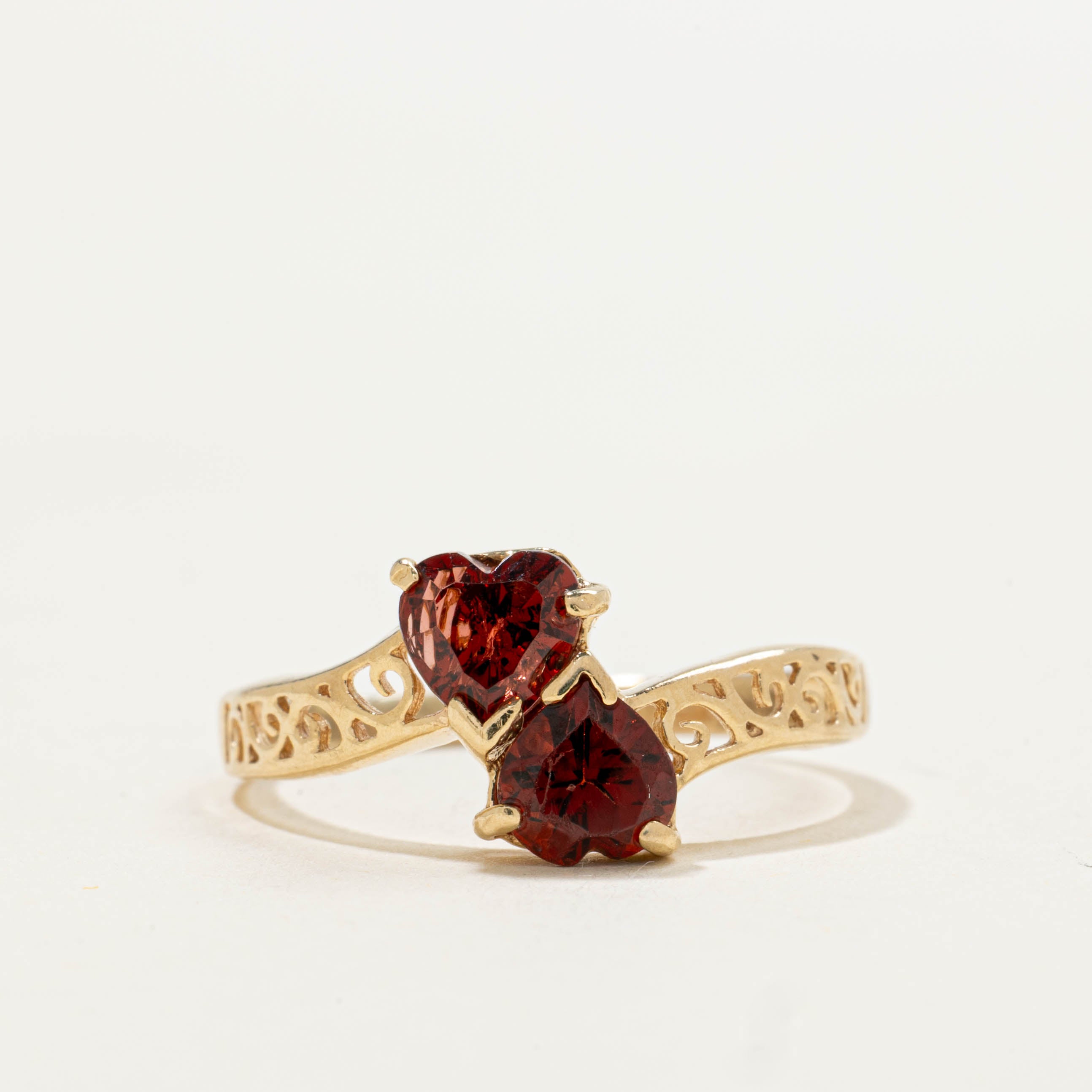 14k Toi et Moi Heart Cut Garnet Ring | 1.00ctw | SZ 6.25