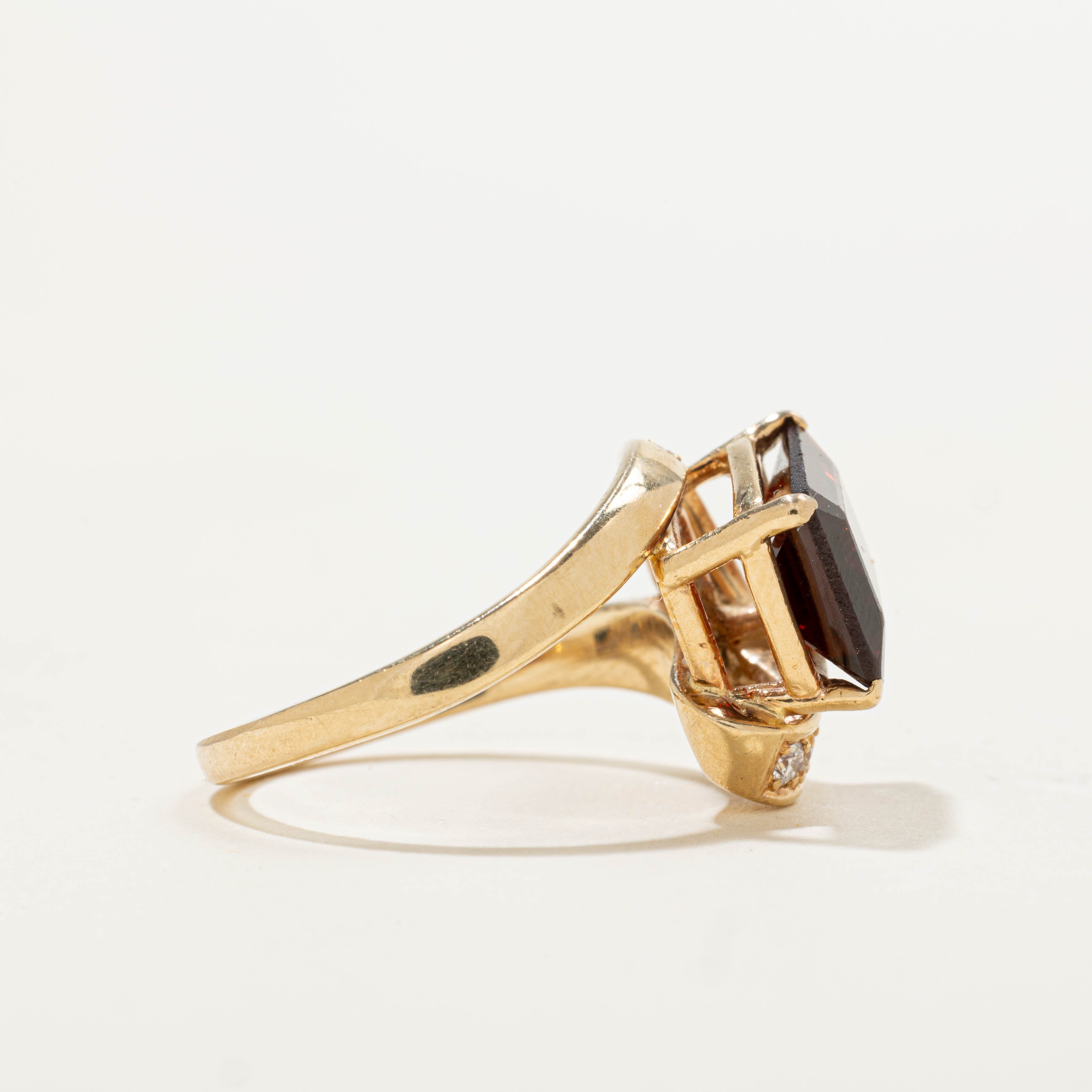 14k East West Garnet & Diamond Waterfall Ring | 4.40ct, 0.24ctw | SZ 6