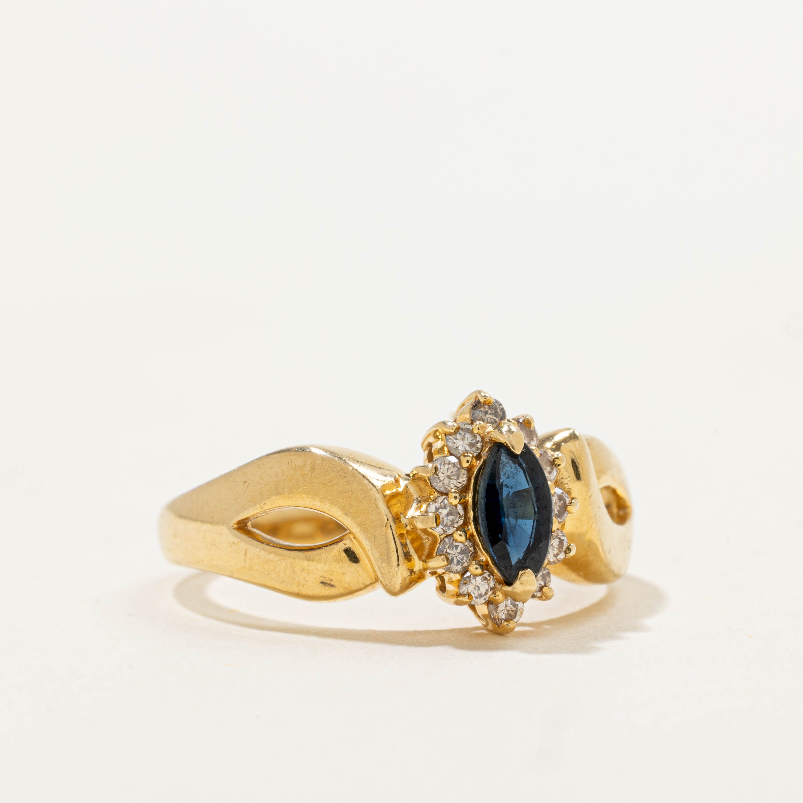 18k Sapphire & Diamond Petal Openwork Ring | 0.20ct, 0.19ctw | SZ 5.75