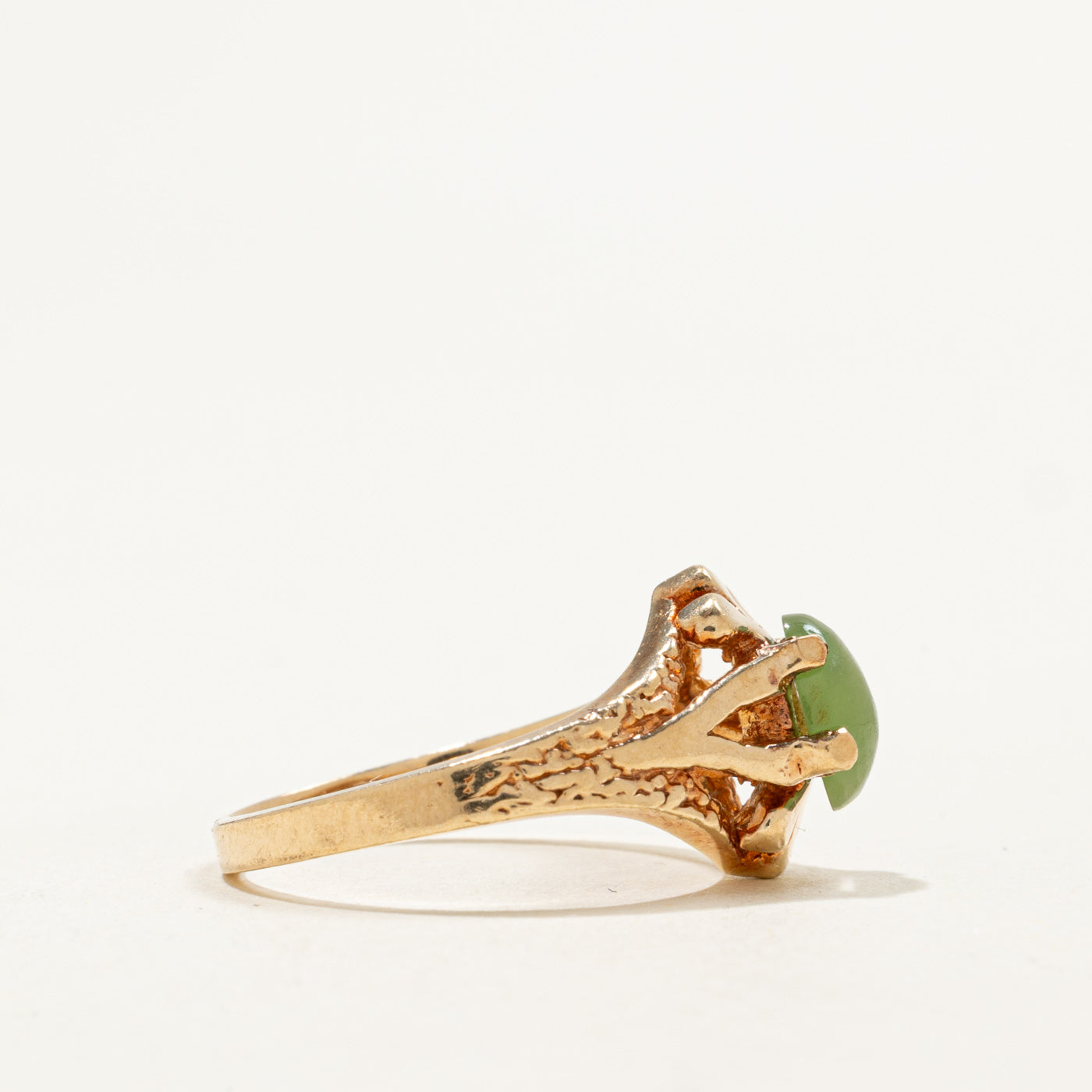 Bague texturée en jade néphrite cabochon 10K | 0,70 ct | Taille 5,5