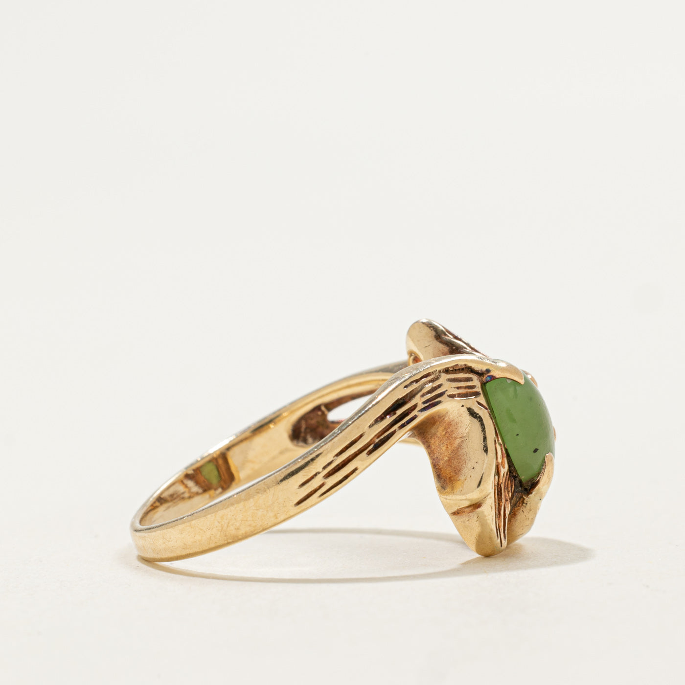 10K Cabochon Nephrite Jade Abstract Ring | 1.00ct | SZ 8.25