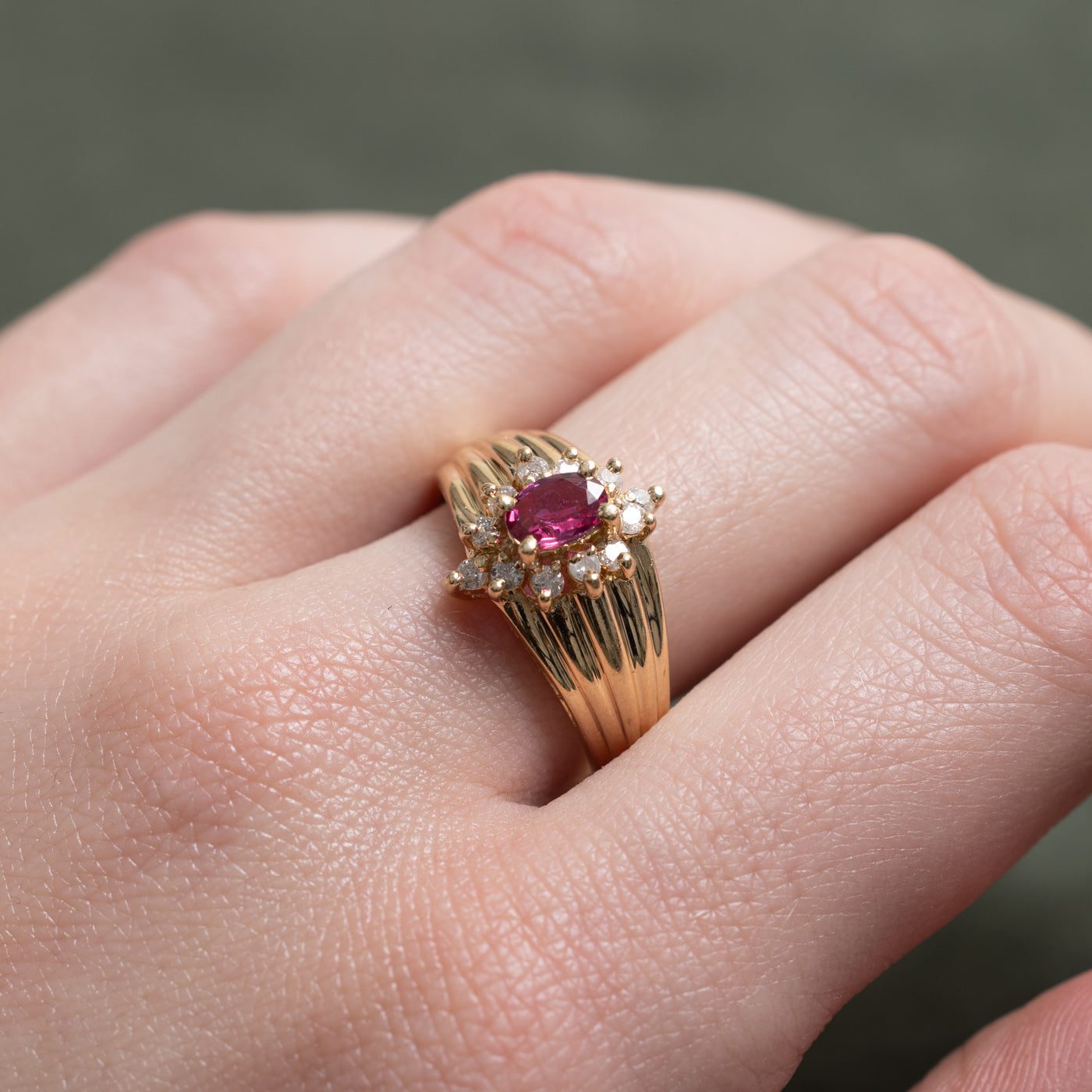 14K Ruby & Diamond Petal Halo Grooved Ring | 0.35ct, 0.24ctw | SZ 8.25