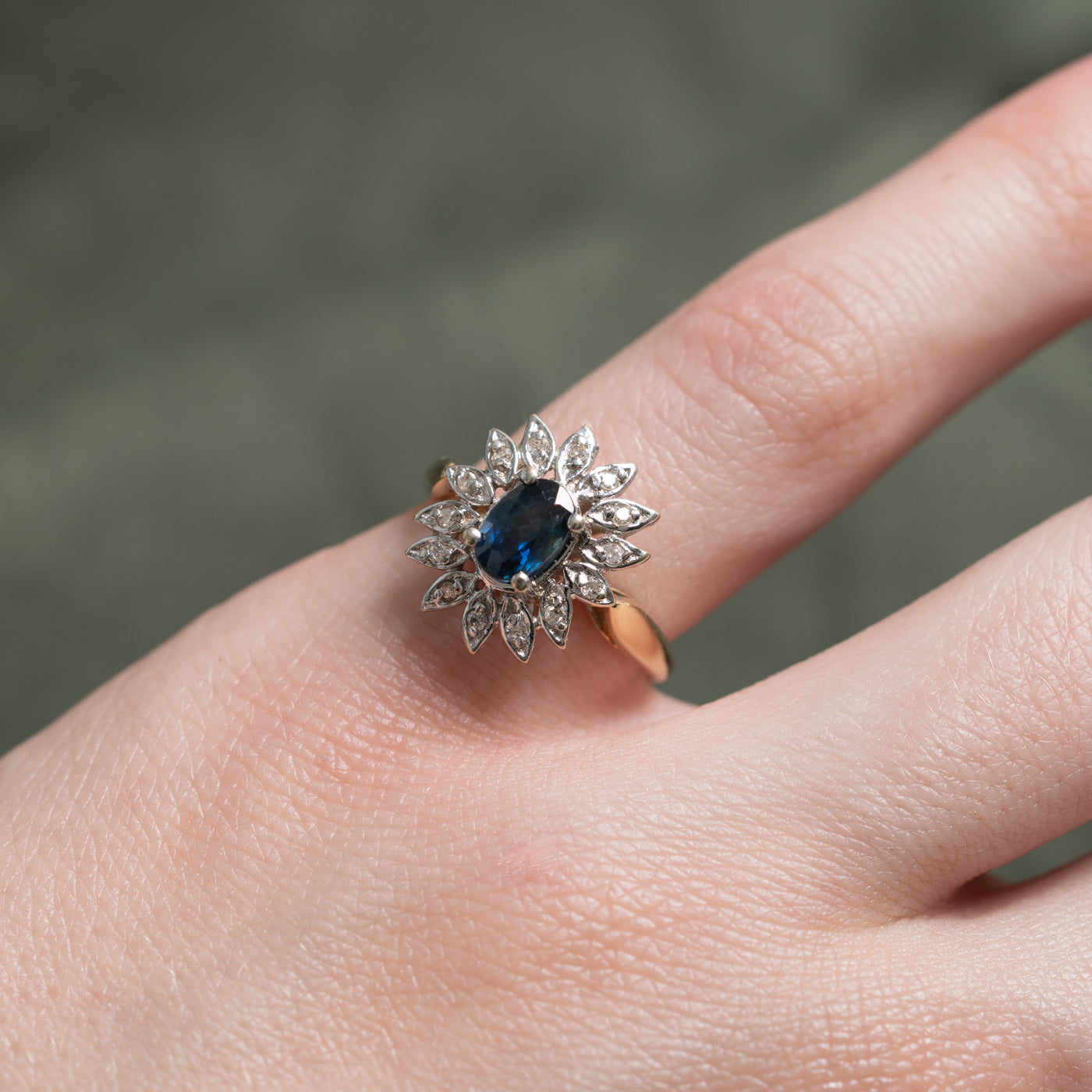 Sapphire & Diamond Flower Cocktail Ring | 0.57ct, 0.04ctw | SZ 4.75 |