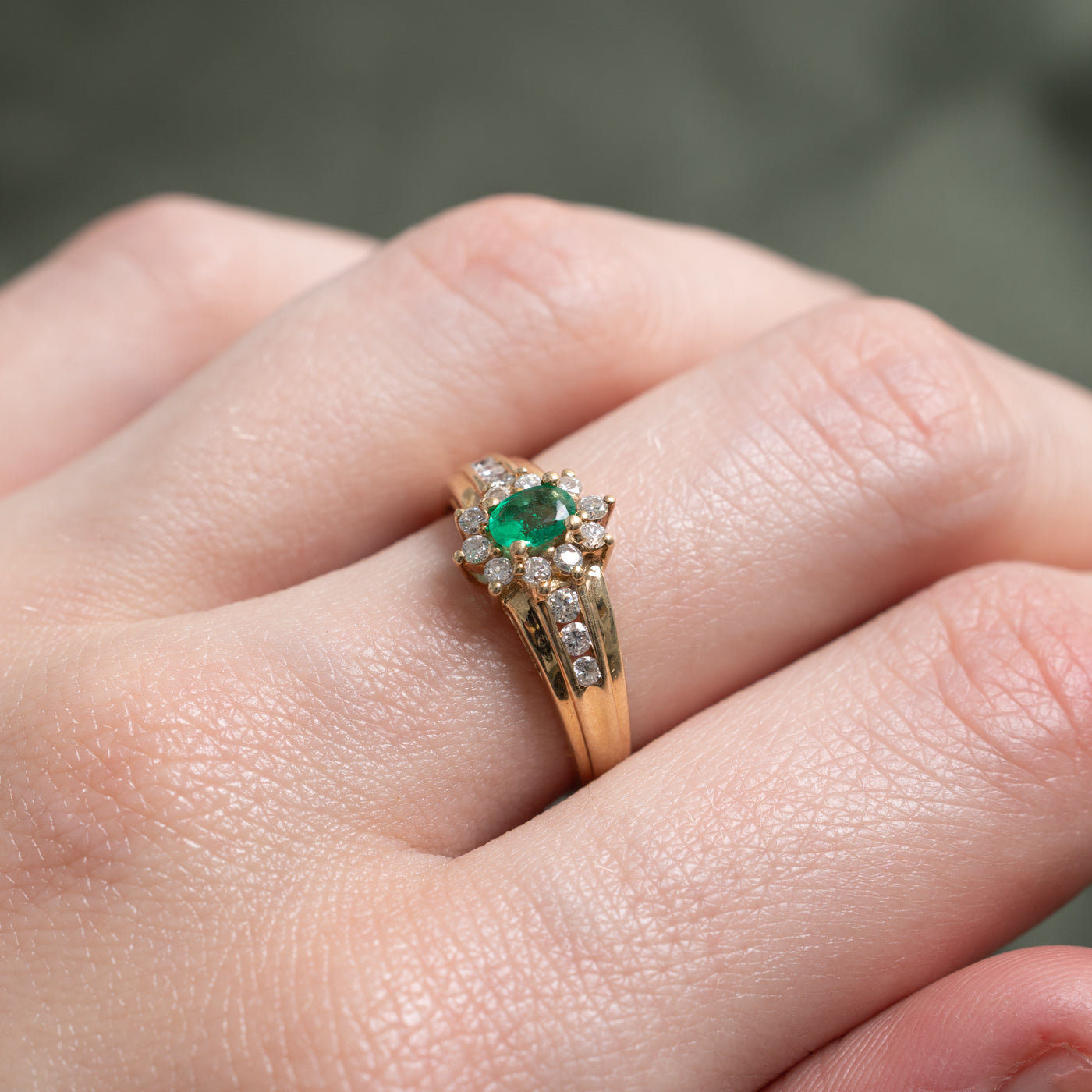Emerald & Diamond Petal Halo Ring | 0.14ct, 0.17ctw | SZ 6.0 |