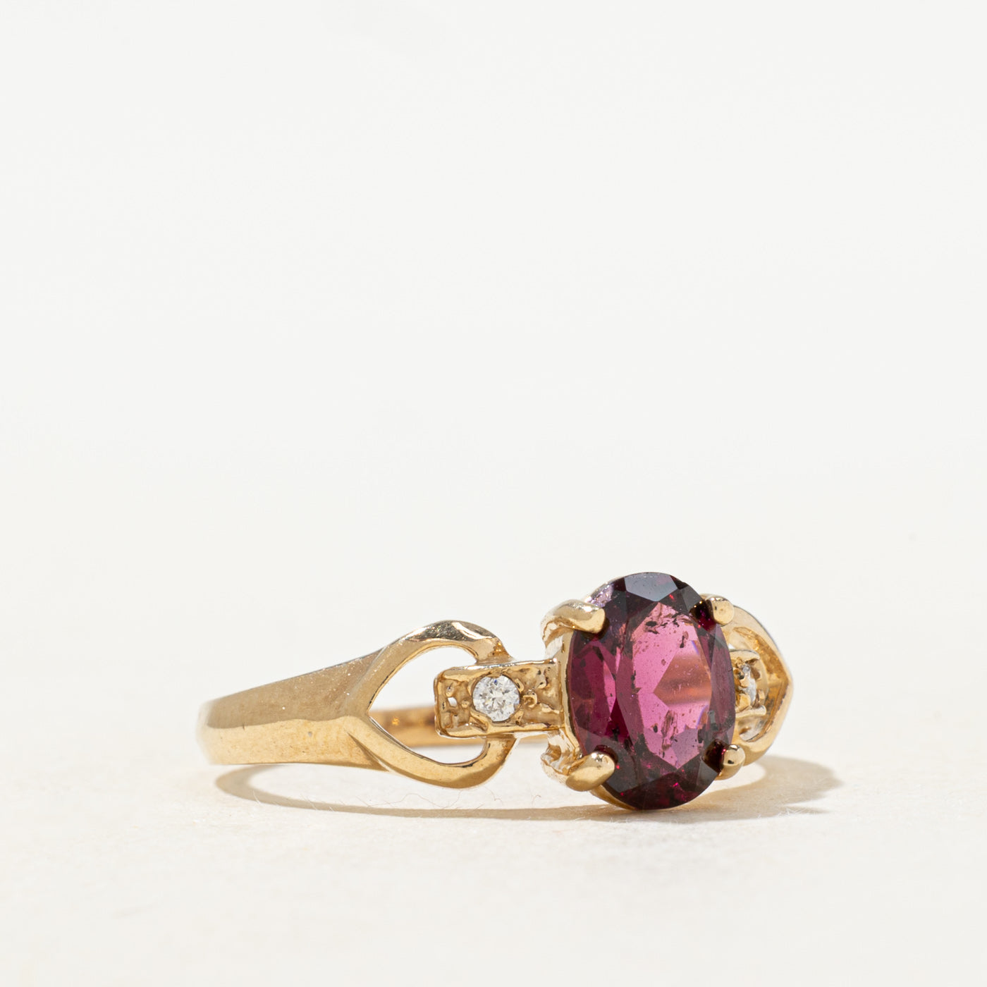 Pink Tourmaline & Diamond Ring | 0.9ct, 0.02ctw | SZ 7.25 |