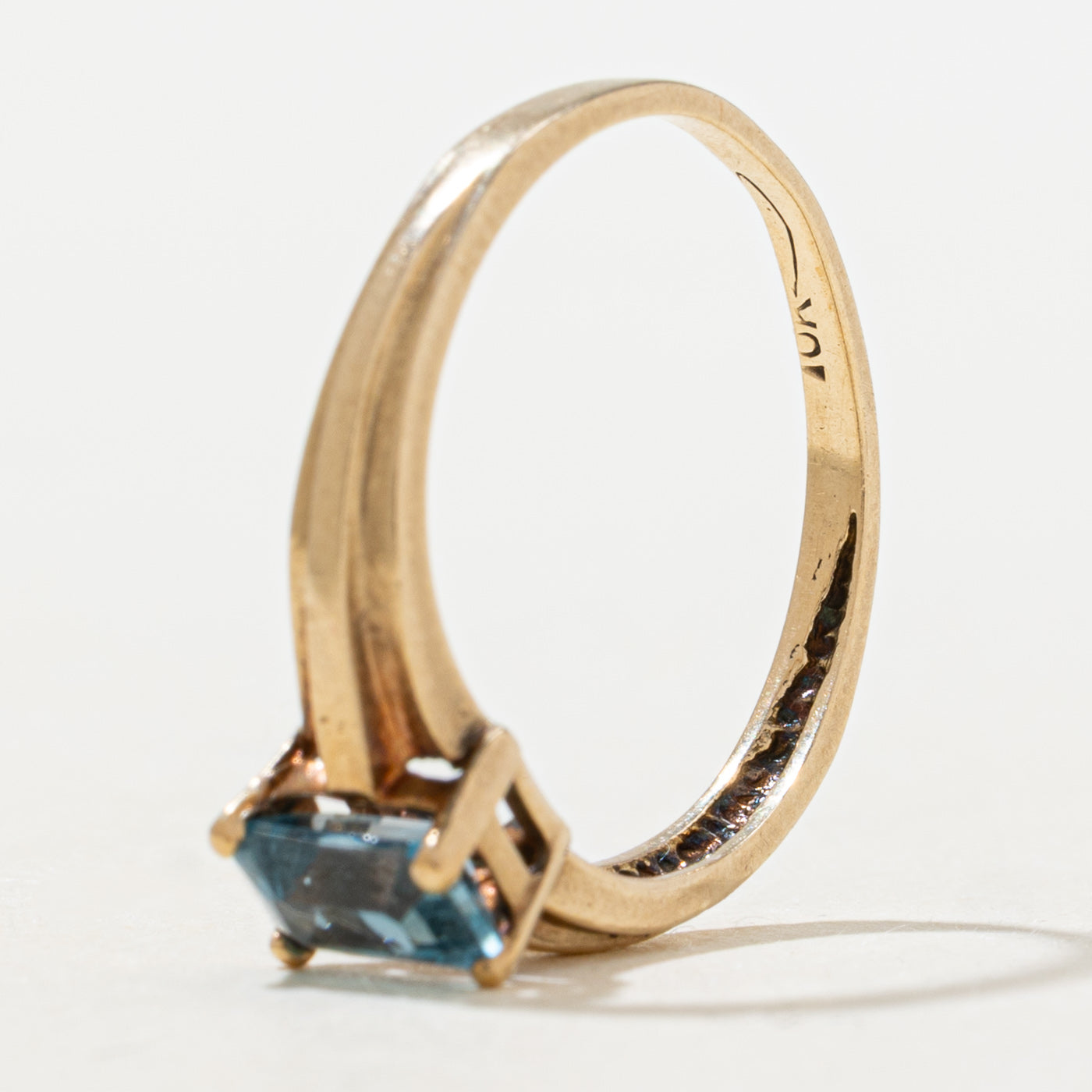 Blue Topaz Solitaire Ring | 0.75ct | SZ 6.5 |