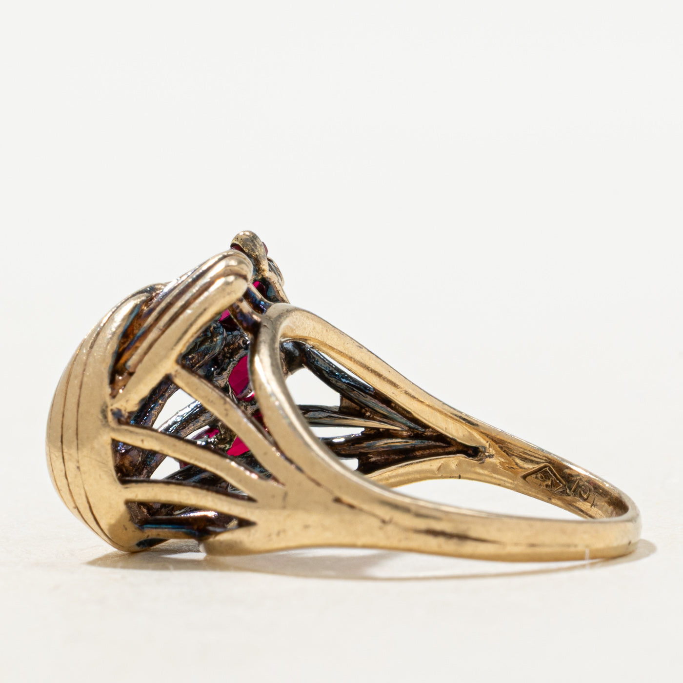 Synthetic Ruby Abstract Cocktail Ring | SZ 5.5 |