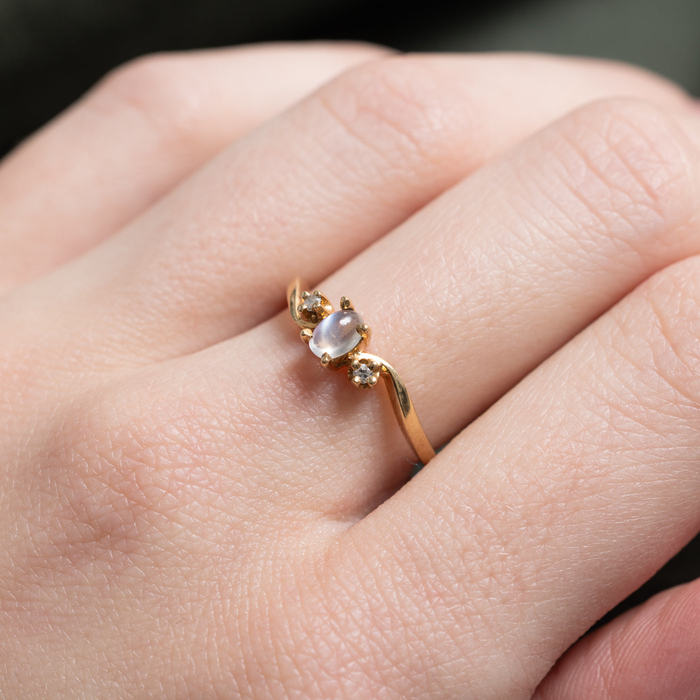 Oval Cut Moonstone & Diamond Ring | SZ 6.5 |
