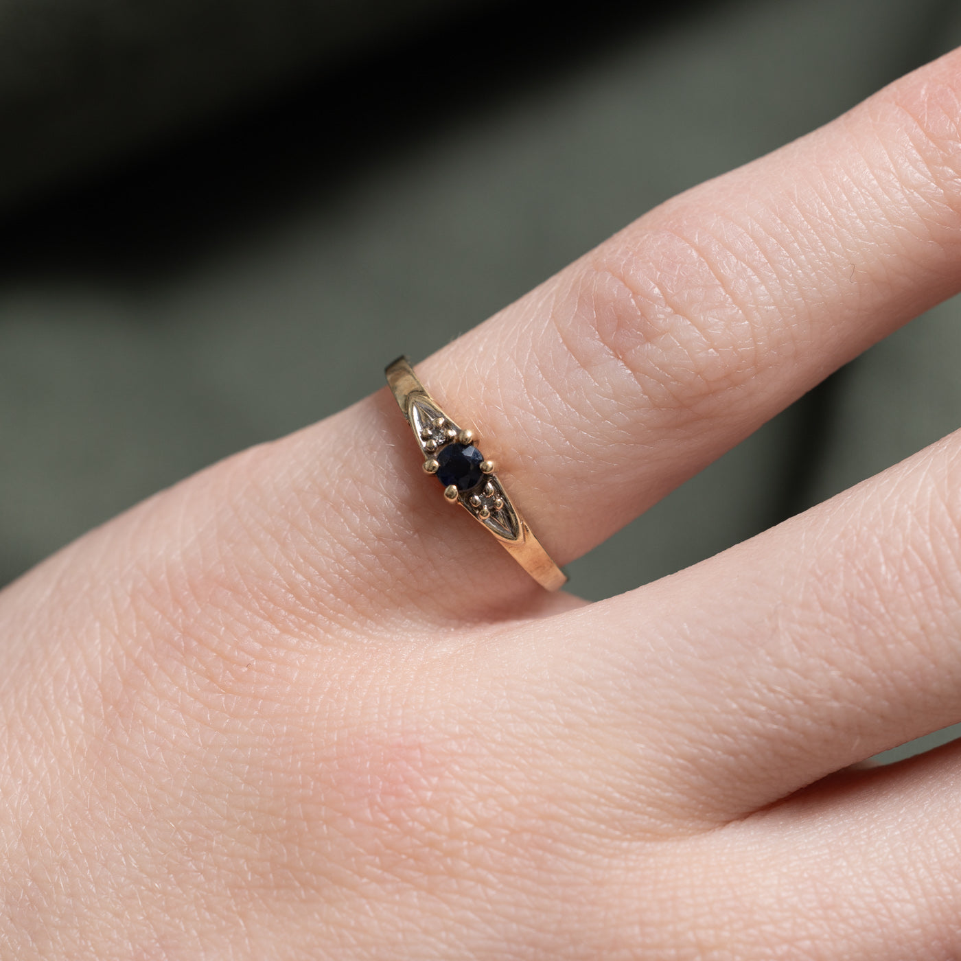 Oval Cut Sapphire & Diamond Ring | SZ 3.0 |