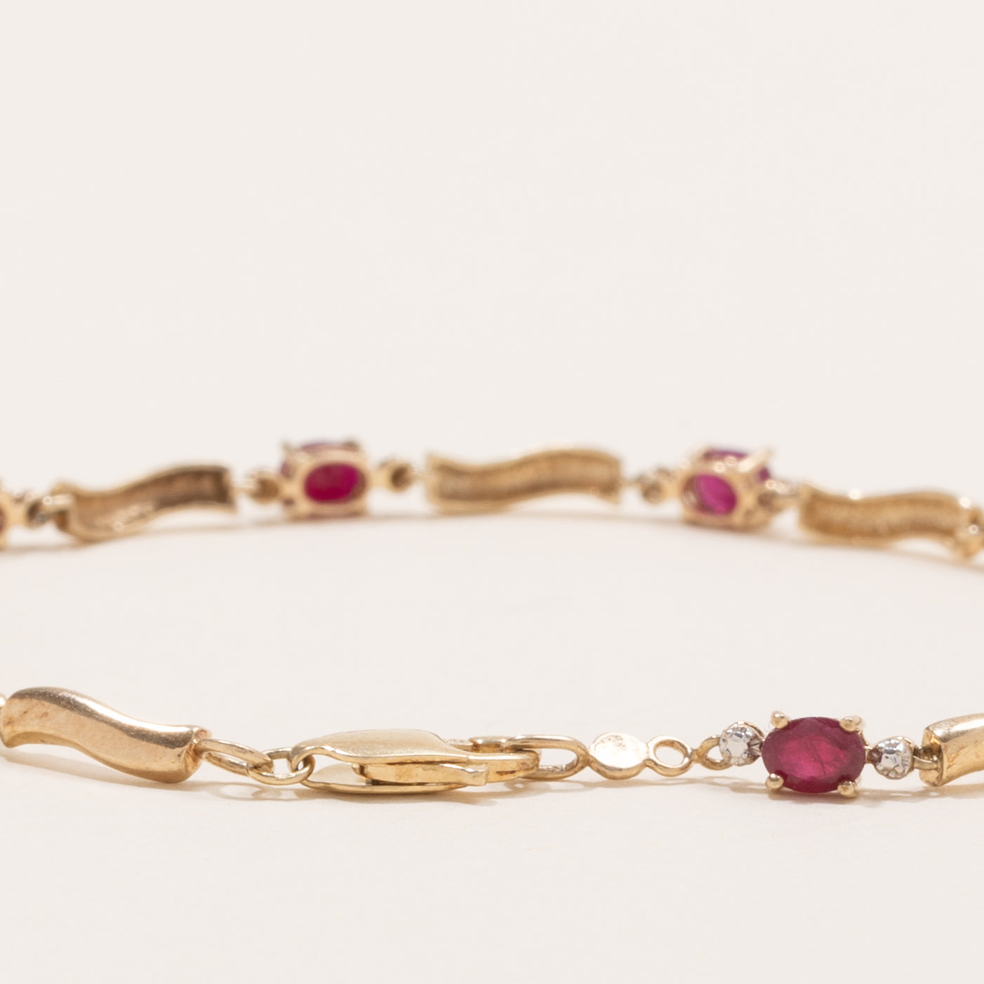 Synthetic Ruby & Diamond Gemstone Bracelet | 1.7ctw, 0.01ctw | 7.25" |