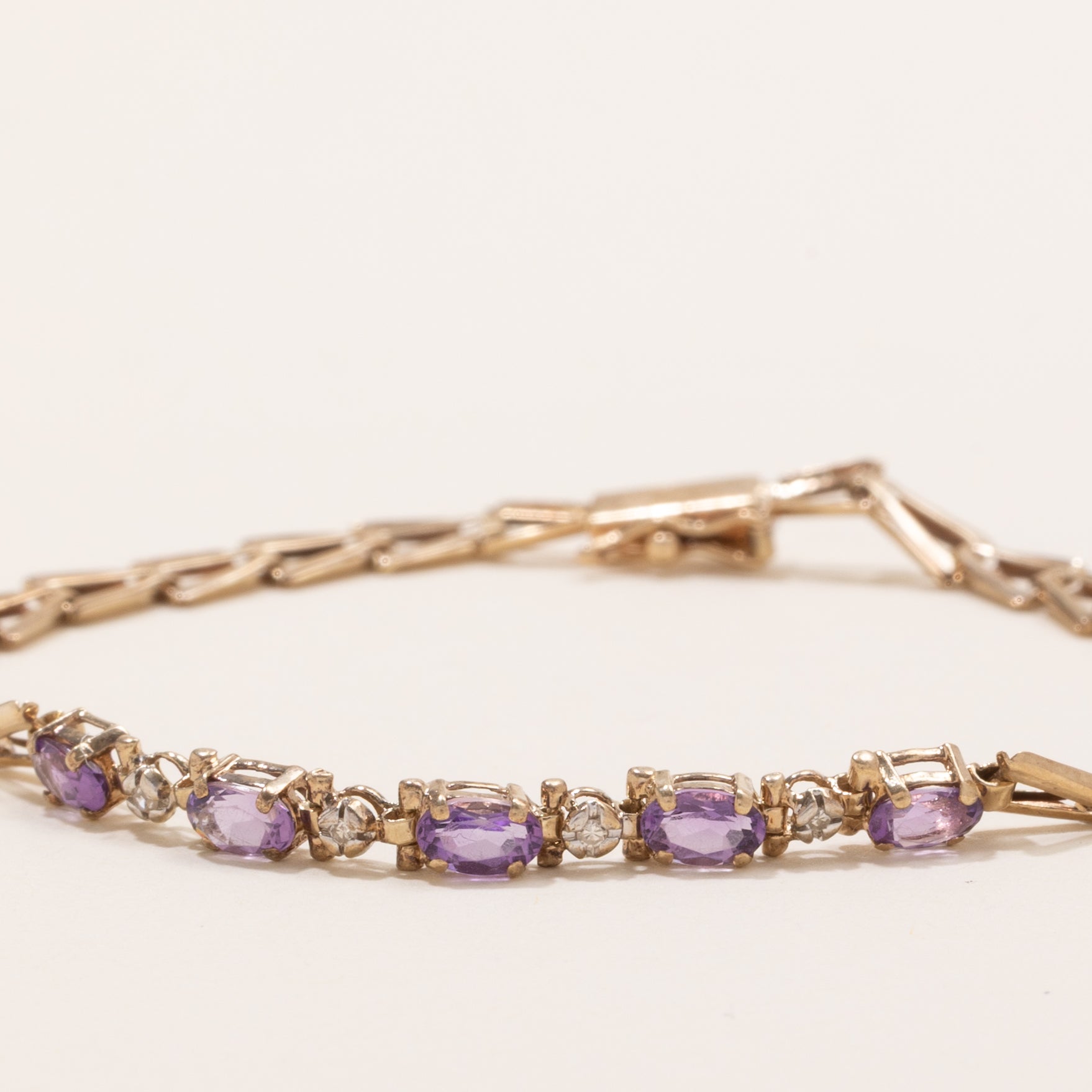 Amethyst & Diamond Gemstone Bracelet | 0.85ctw, 0.04ctw | 7" |