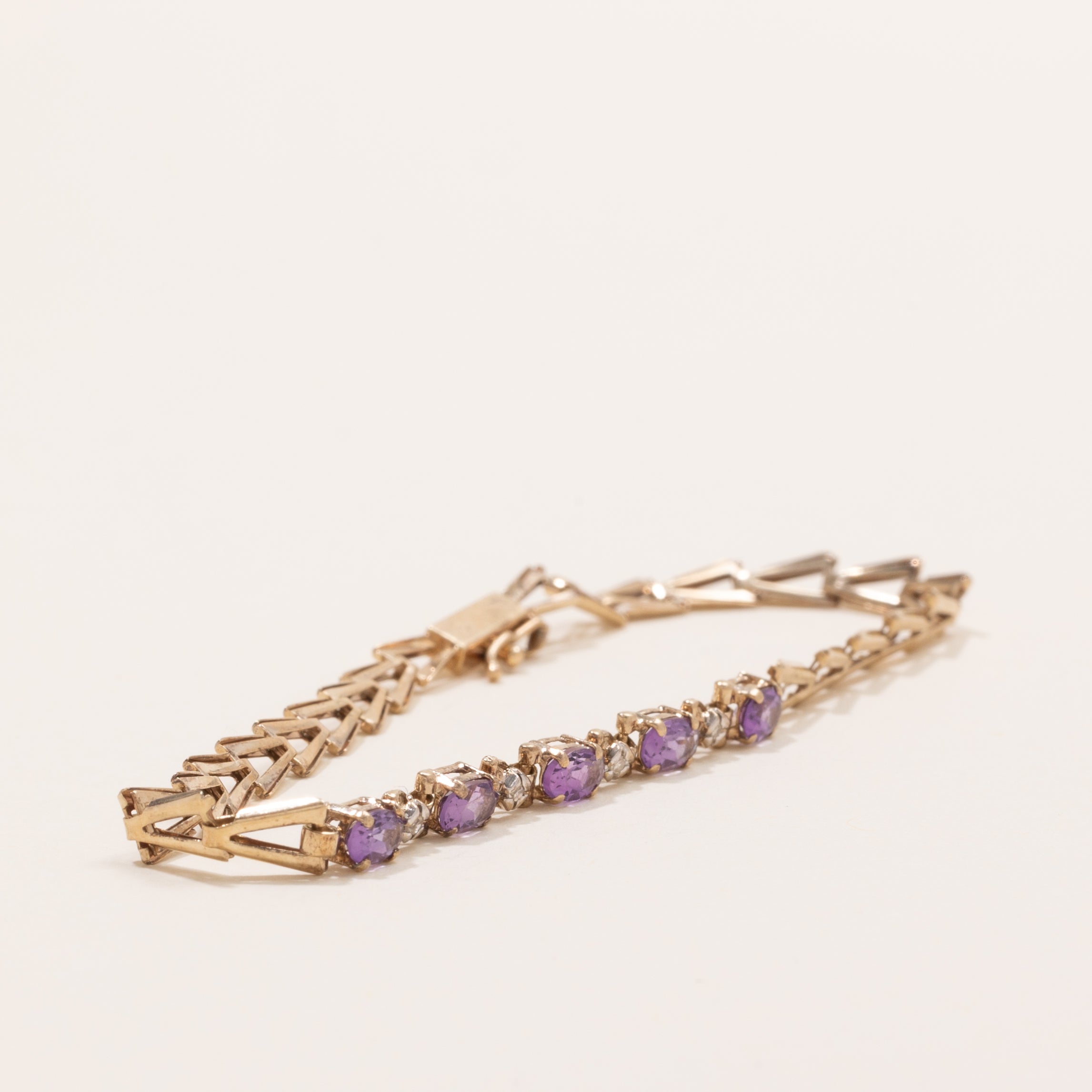 Amethyst & Diamond Gemstone Bracelet | 0.85ctw, 0.04ctw | 7" |
