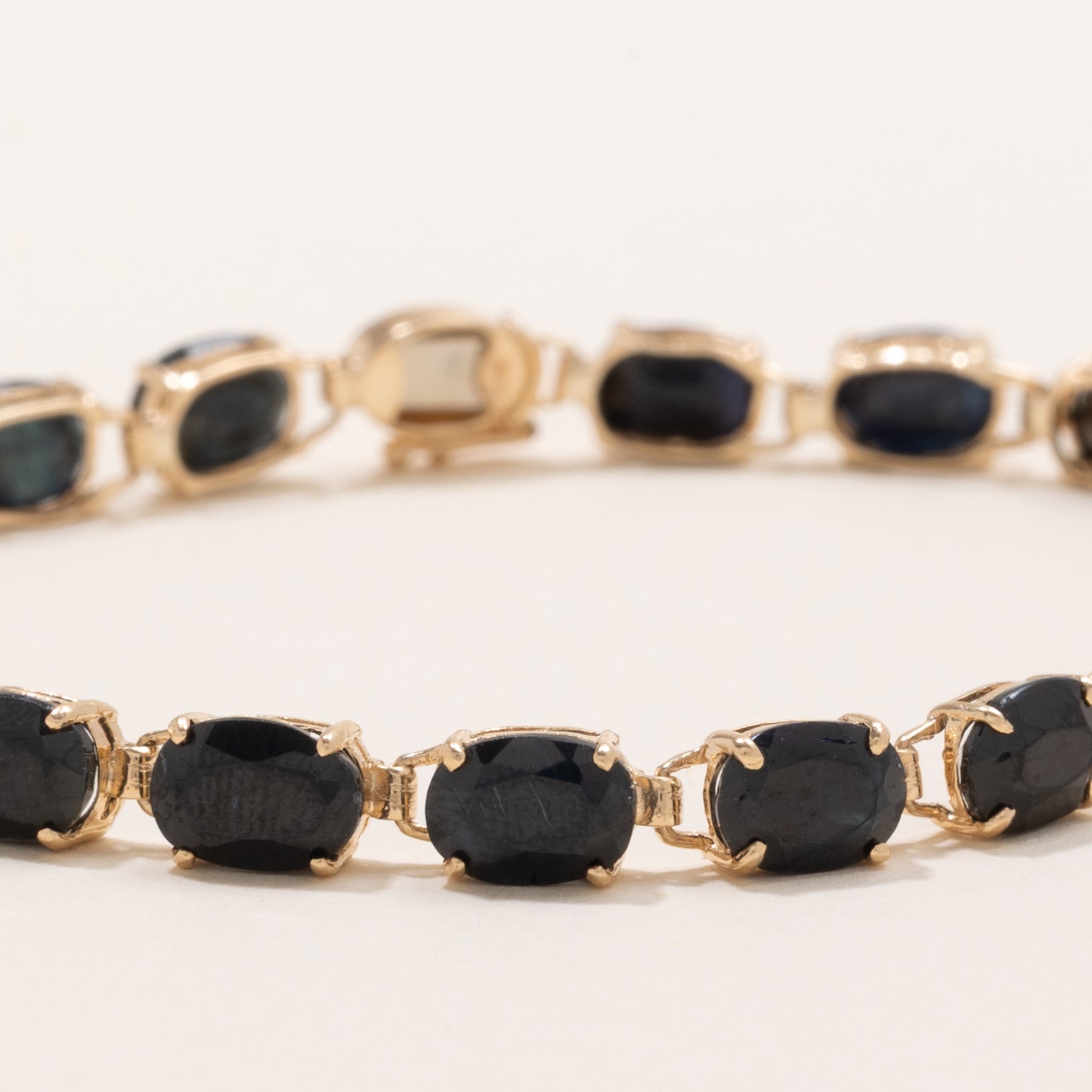 Oval Cut Sapphire Gemstone Bracelet | 15.0ctw | 7.25" |