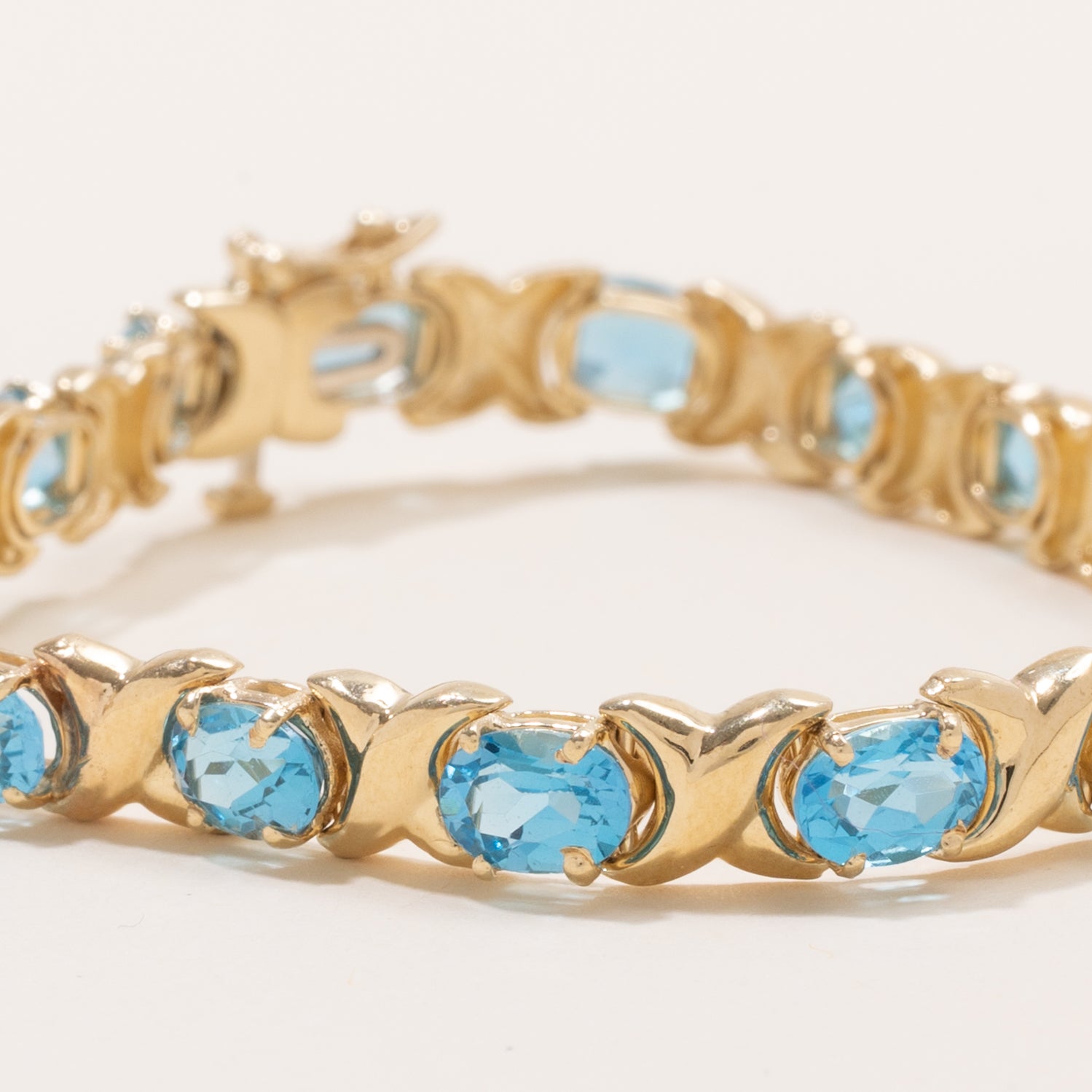 Bracelet en topaze bleue taille ovale | 12,0 ct | 17,8 cm |
