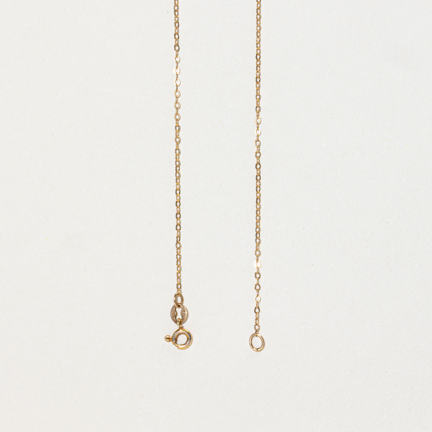 Collier pendentif tortue en serpentine à trois pierres | 0,60 ct | 40,6 cm