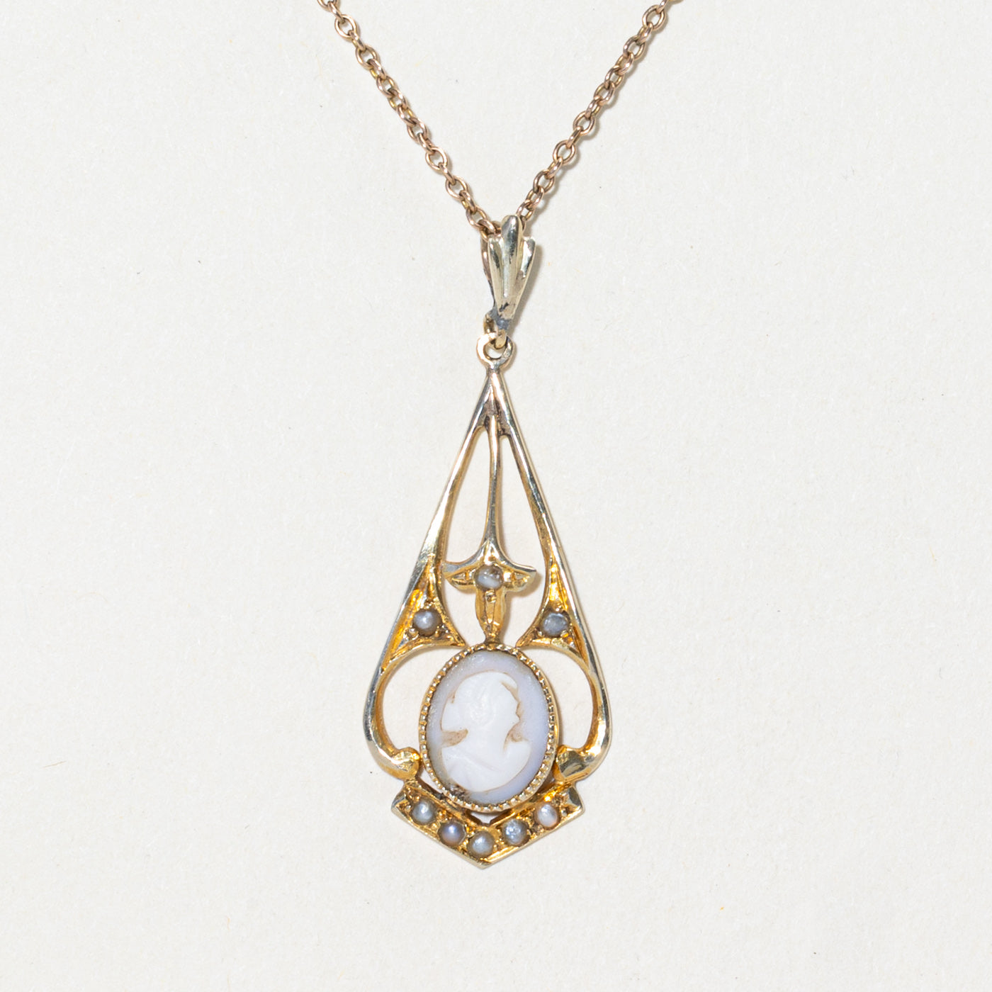 Shell Cameo & Seed Pearl Pendant Necklace | 1.00ct | 19"