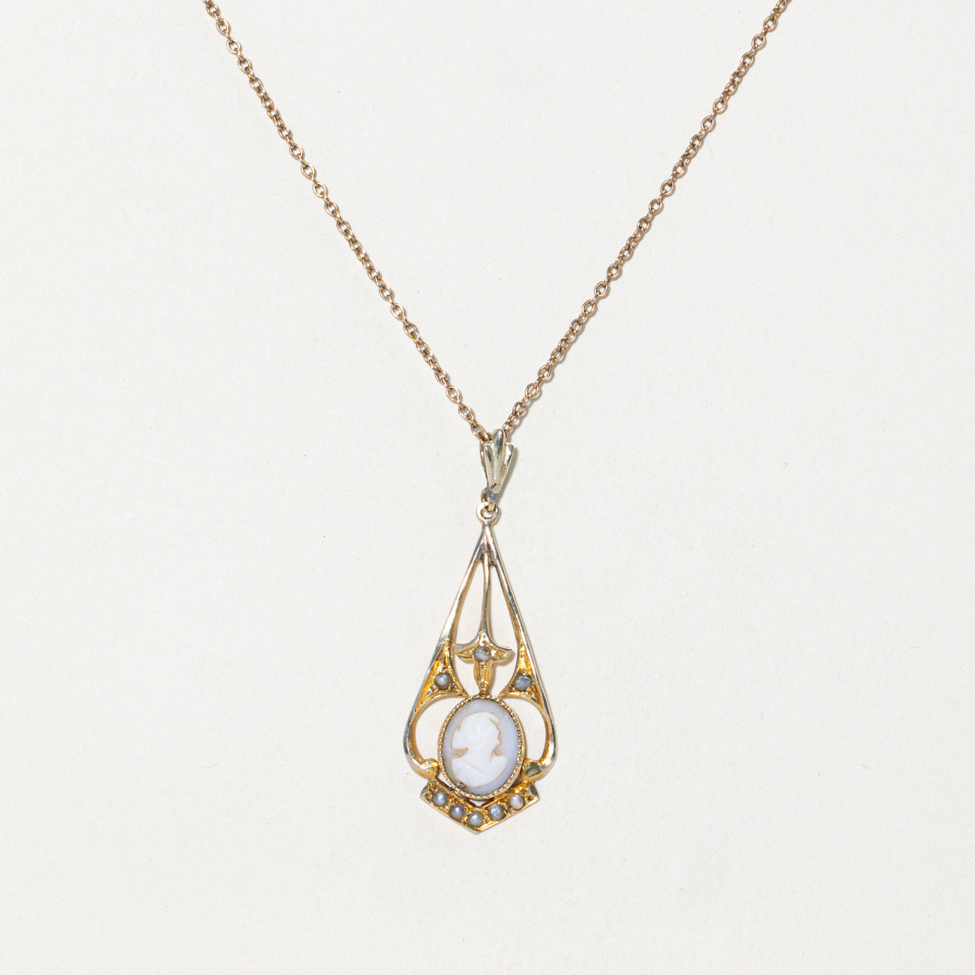 Shell Cameo & Seed Pearl Pendant Necklace | 1.00ct | 19"