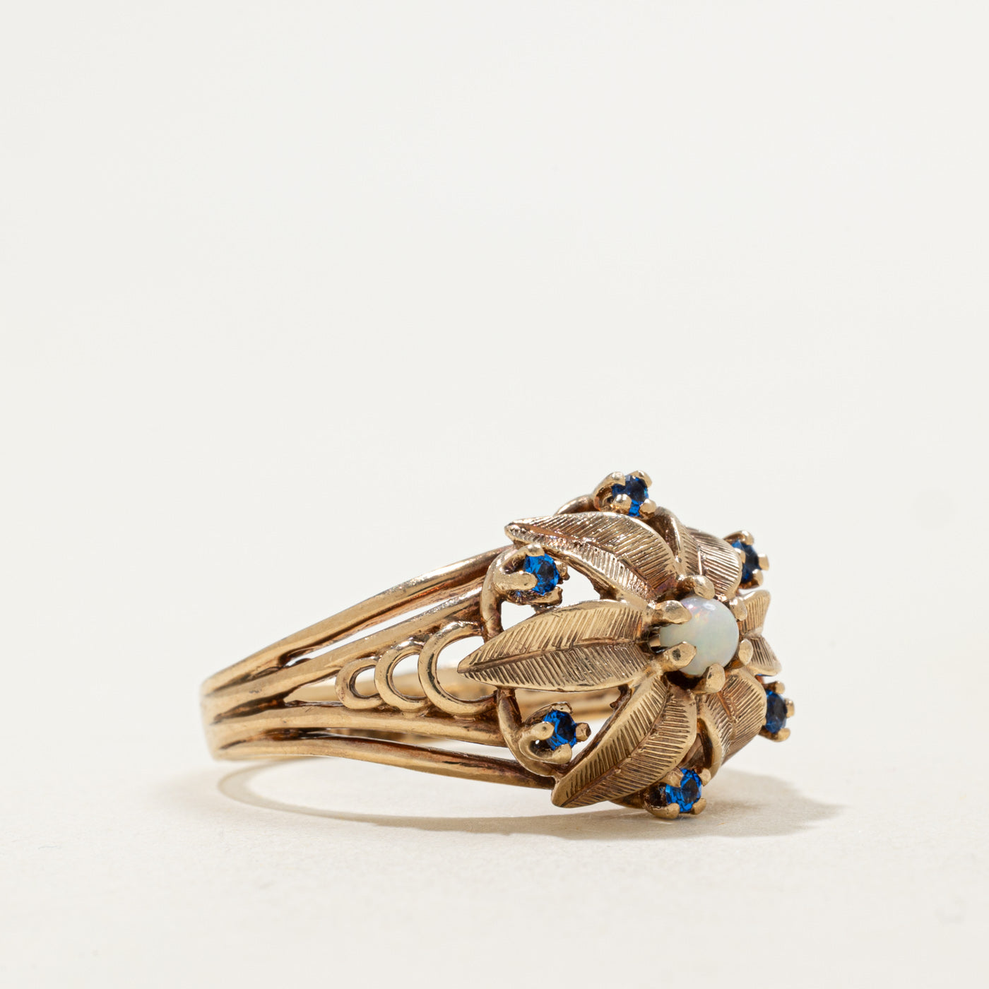 10K Cabochon Opal & Synthetic Spinel Floral Openwork Ring | 0.22ctw | SZ 8.25