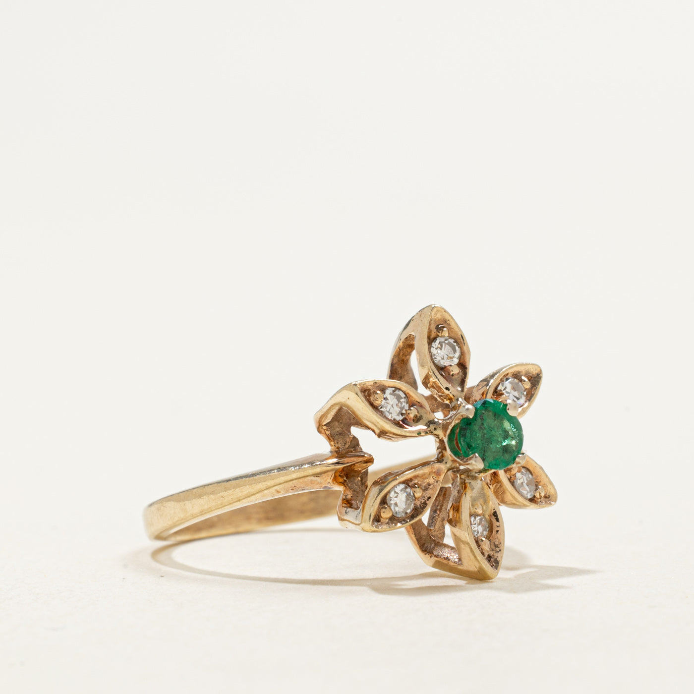 14K Emerald & Diamond Floral Ring | 0.17ct, 0.12ctw | SZ 5.5