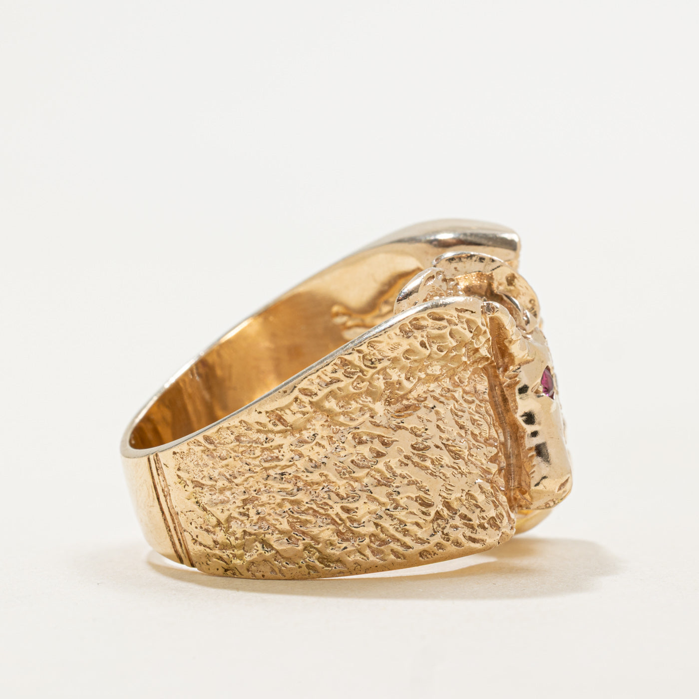 10K Round Cut Ruby & Diamond Unicorn Cocktail Ring | 0.05ct, 0.08ctw | SZ 10.75