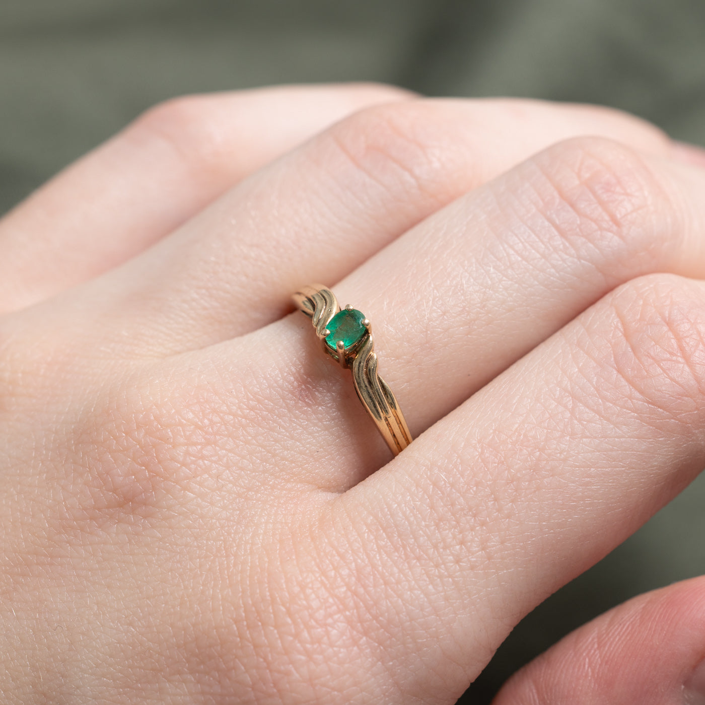 Bague solitaire émeraude rainurée | Taille 8.0