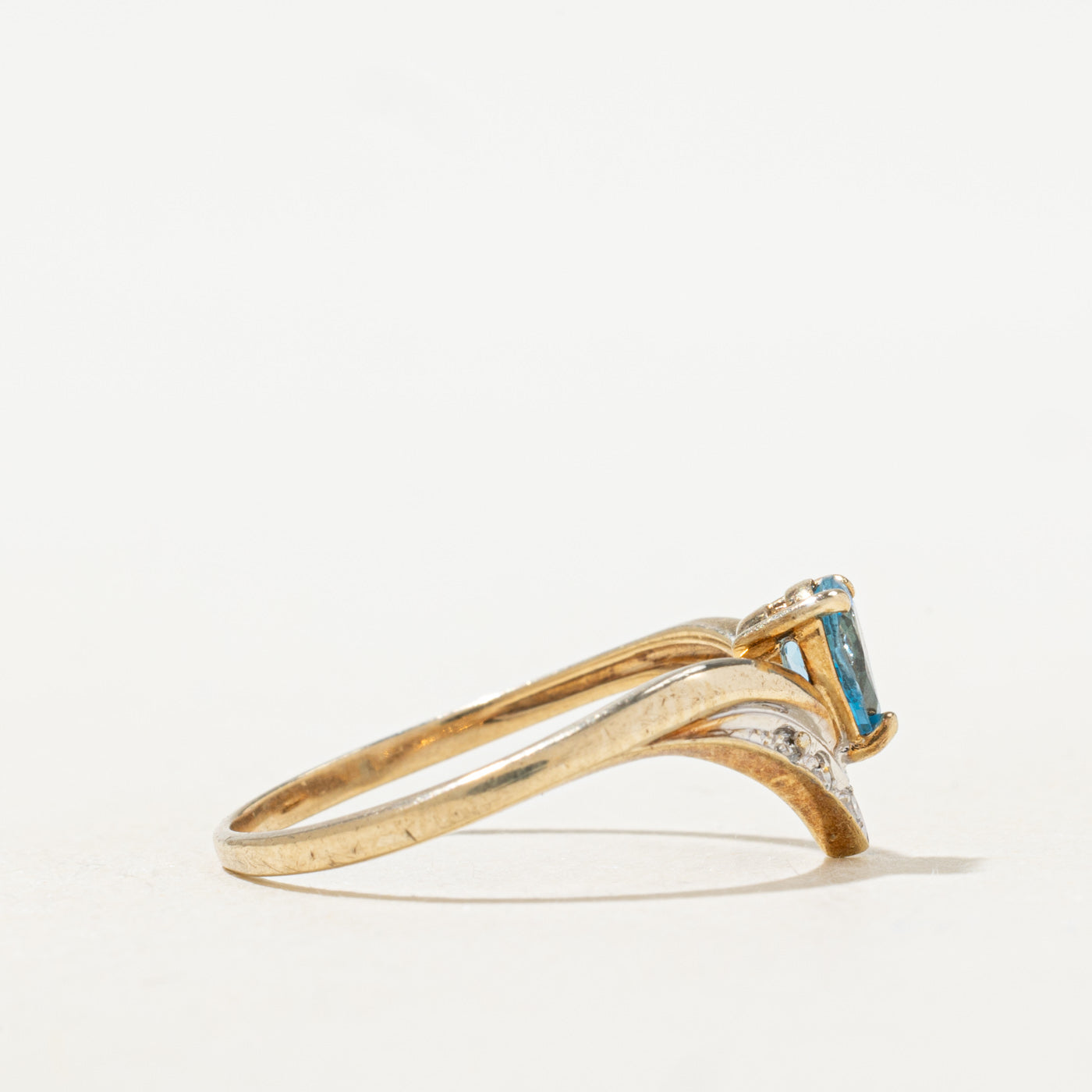 Pear Cut Blue Topaz & Diamond Chevron Ring | SZ 8.5