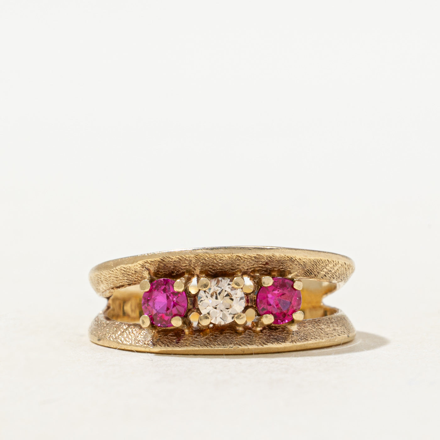 Three Stone Synthetic Ruby & Natural Diamond Textured Ring | SZ 5.25