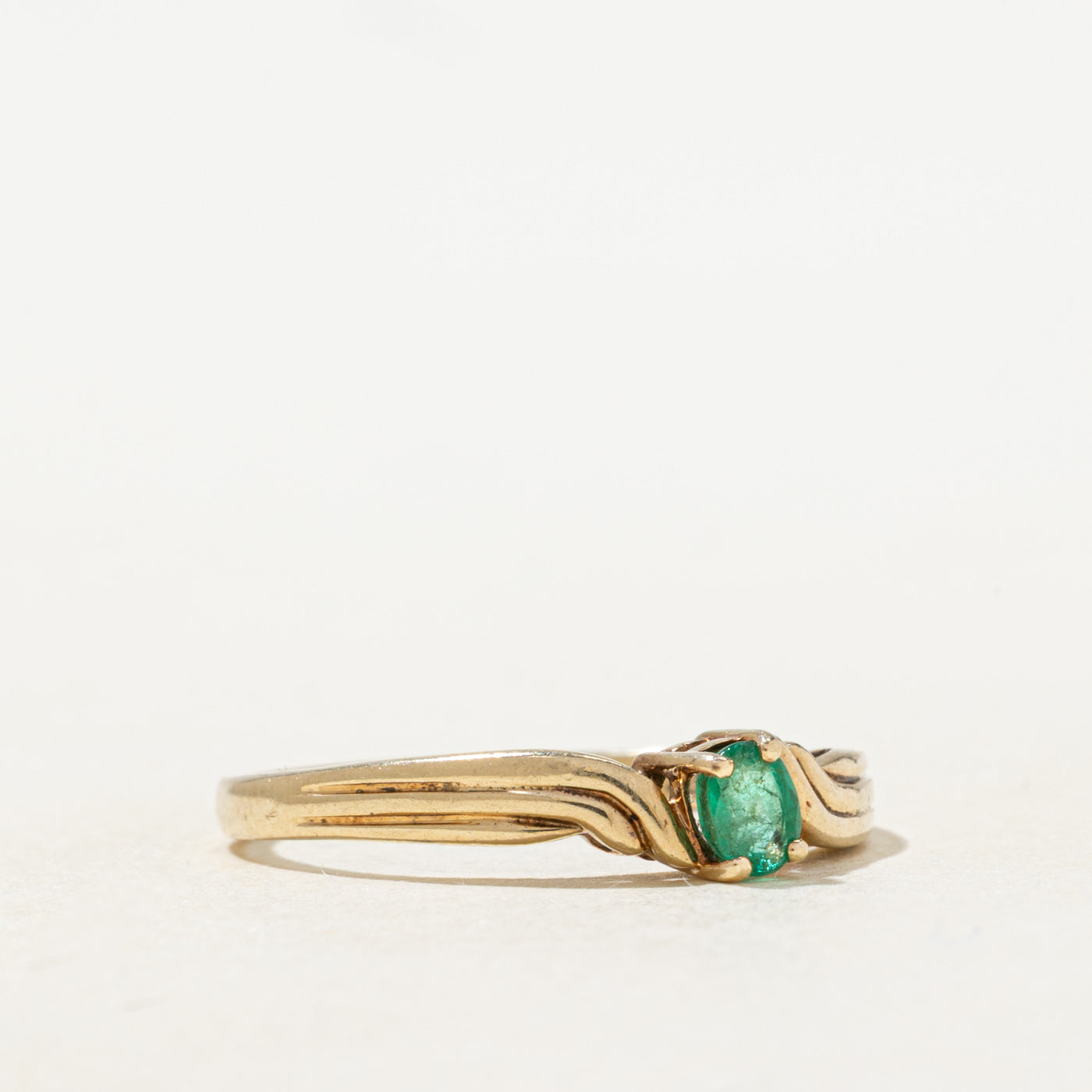 Bague solitaire émeraude rainurée | Taille 8.0