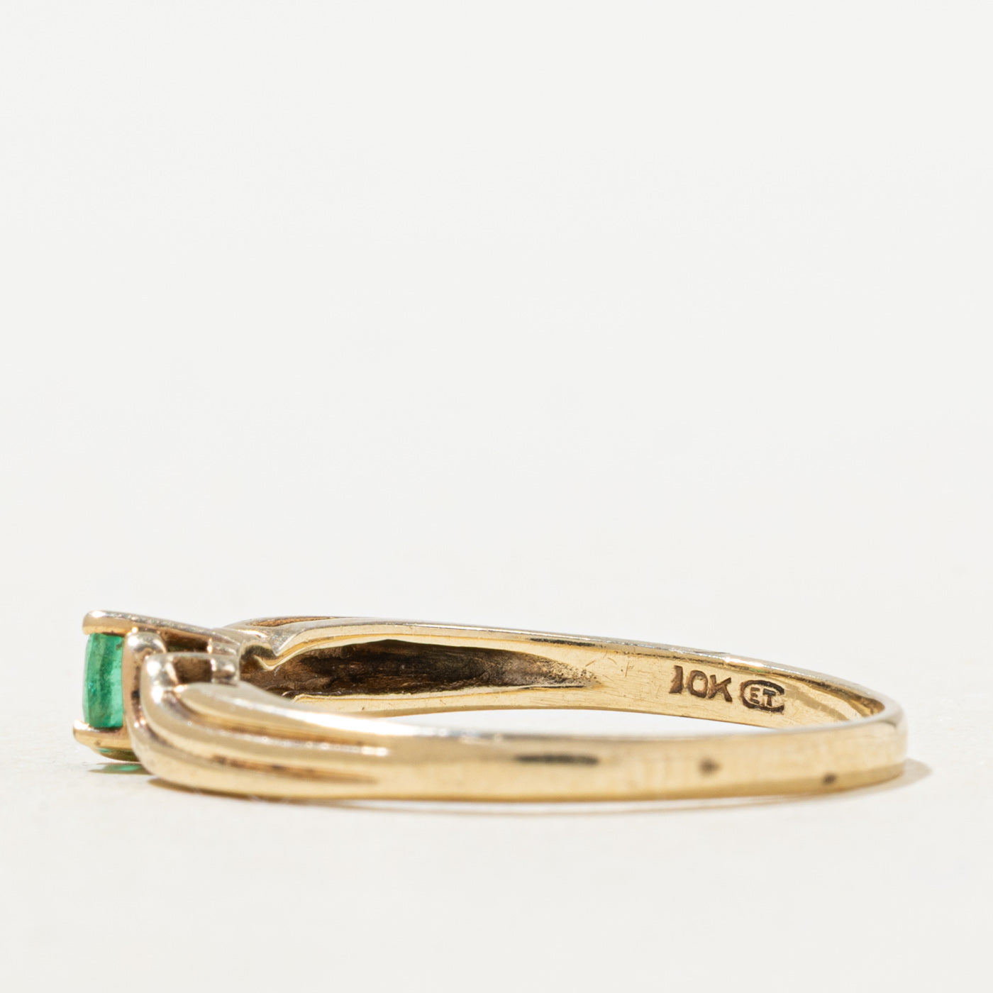 Bague solitaire émeraude rainurée | Taille 8.0