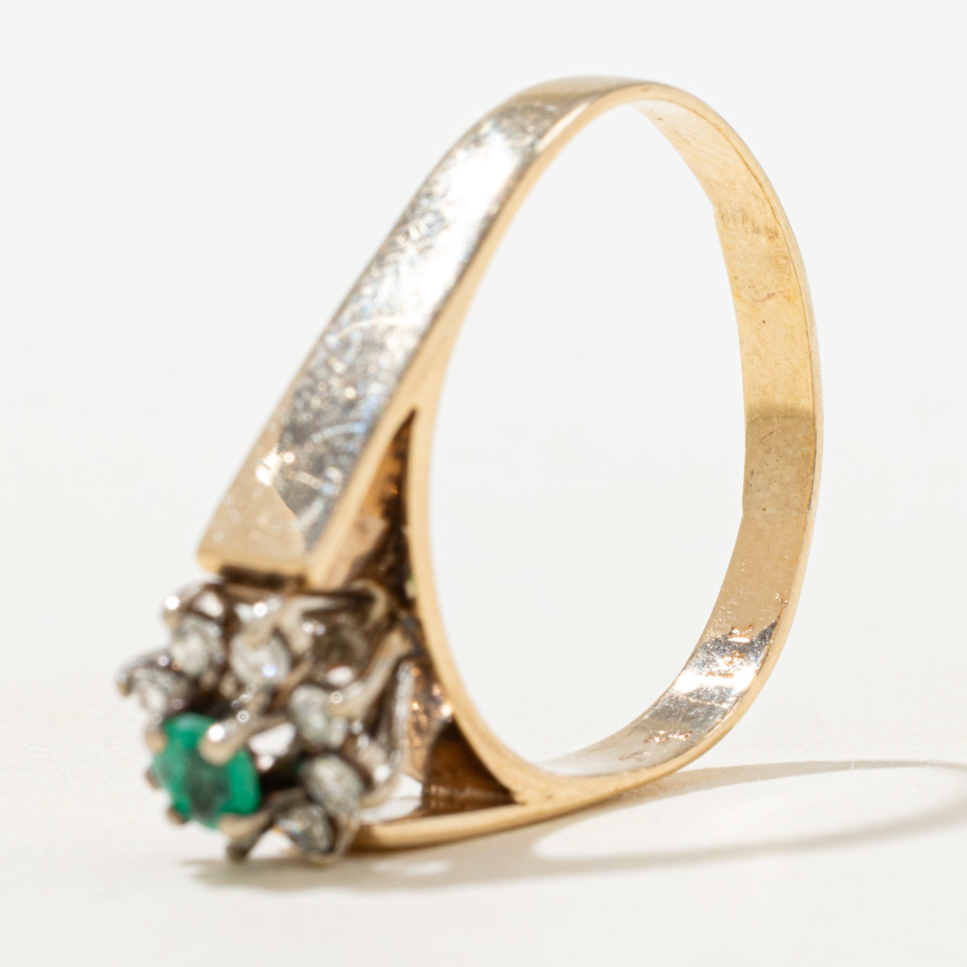Emerald & Diamond Petal Halo Ring | SZ 9.0