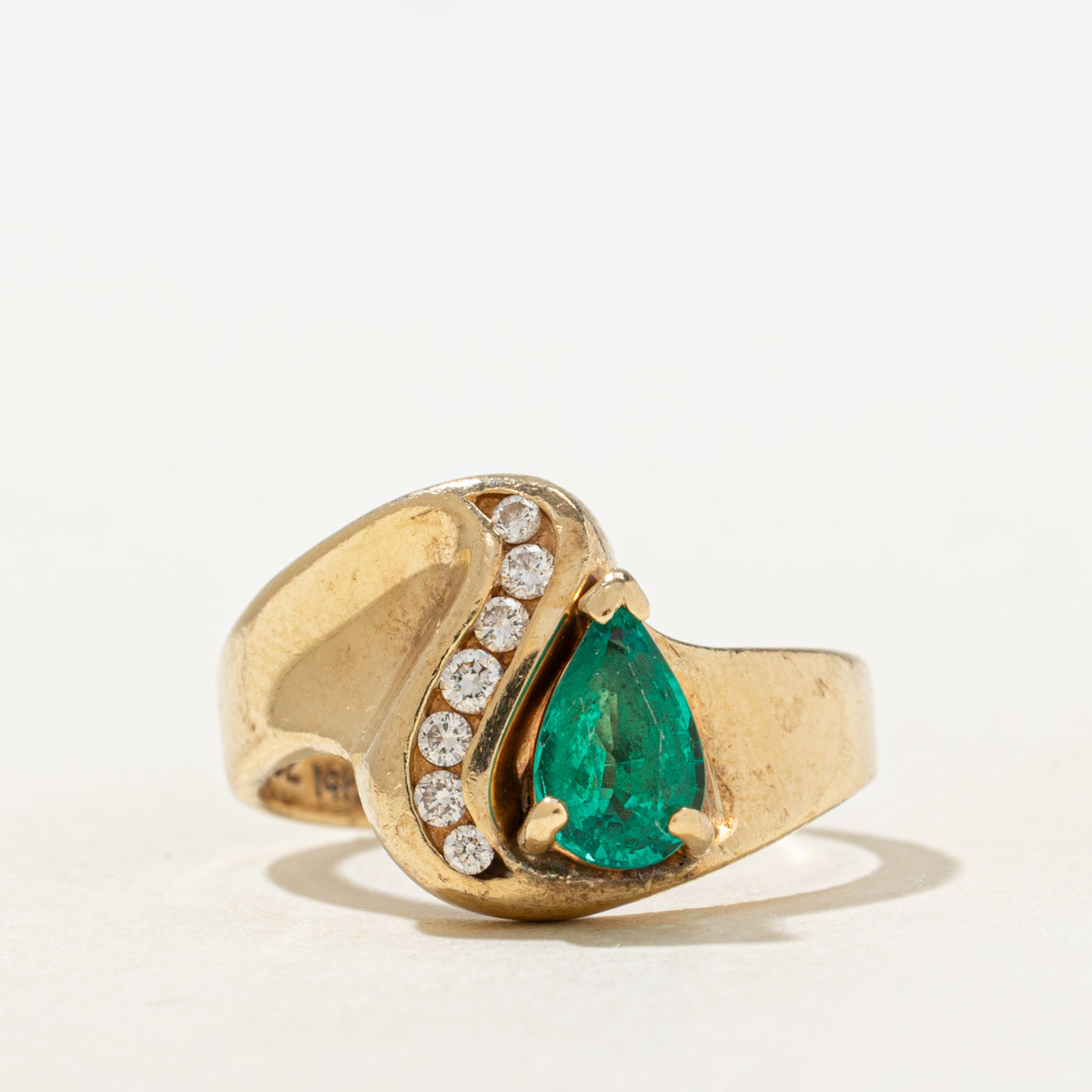 Pear Cut Synthetic Emerald & Diamond Abstract Ring | 0.07ctw, 0.07ctw | SZ 7.75