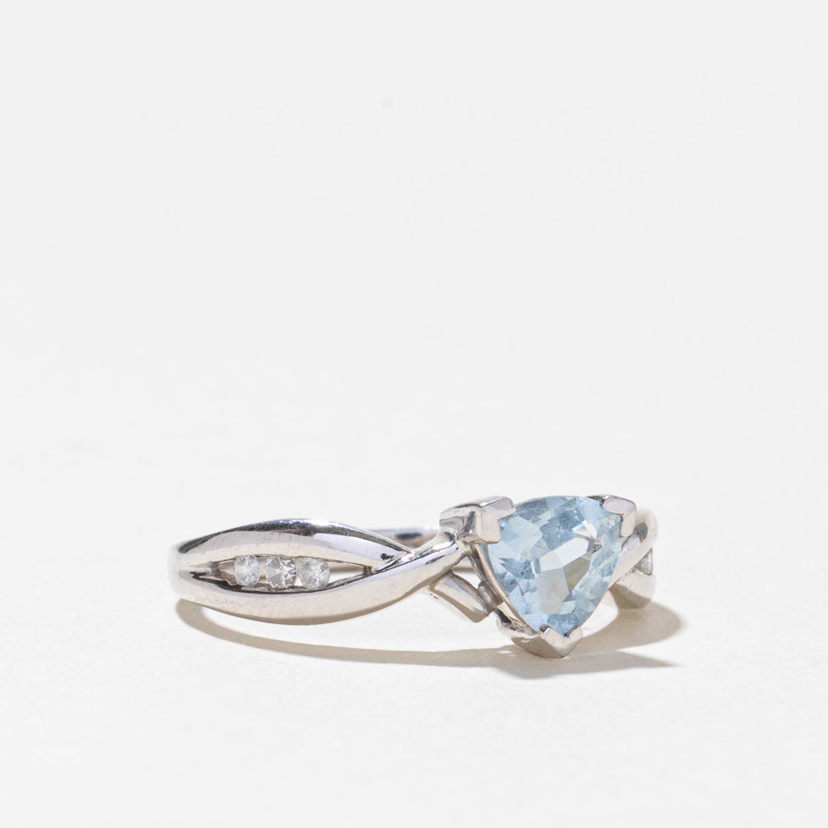 10k Aquamarine & Diamond Crossover Ring | 0.45ct, 0.03ctw | SZ 7.25