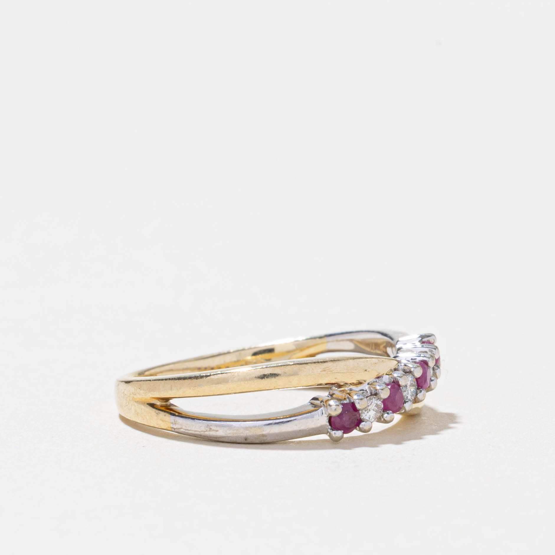 10k Ruby & Diamond Crossover Ring | SZ 6.75