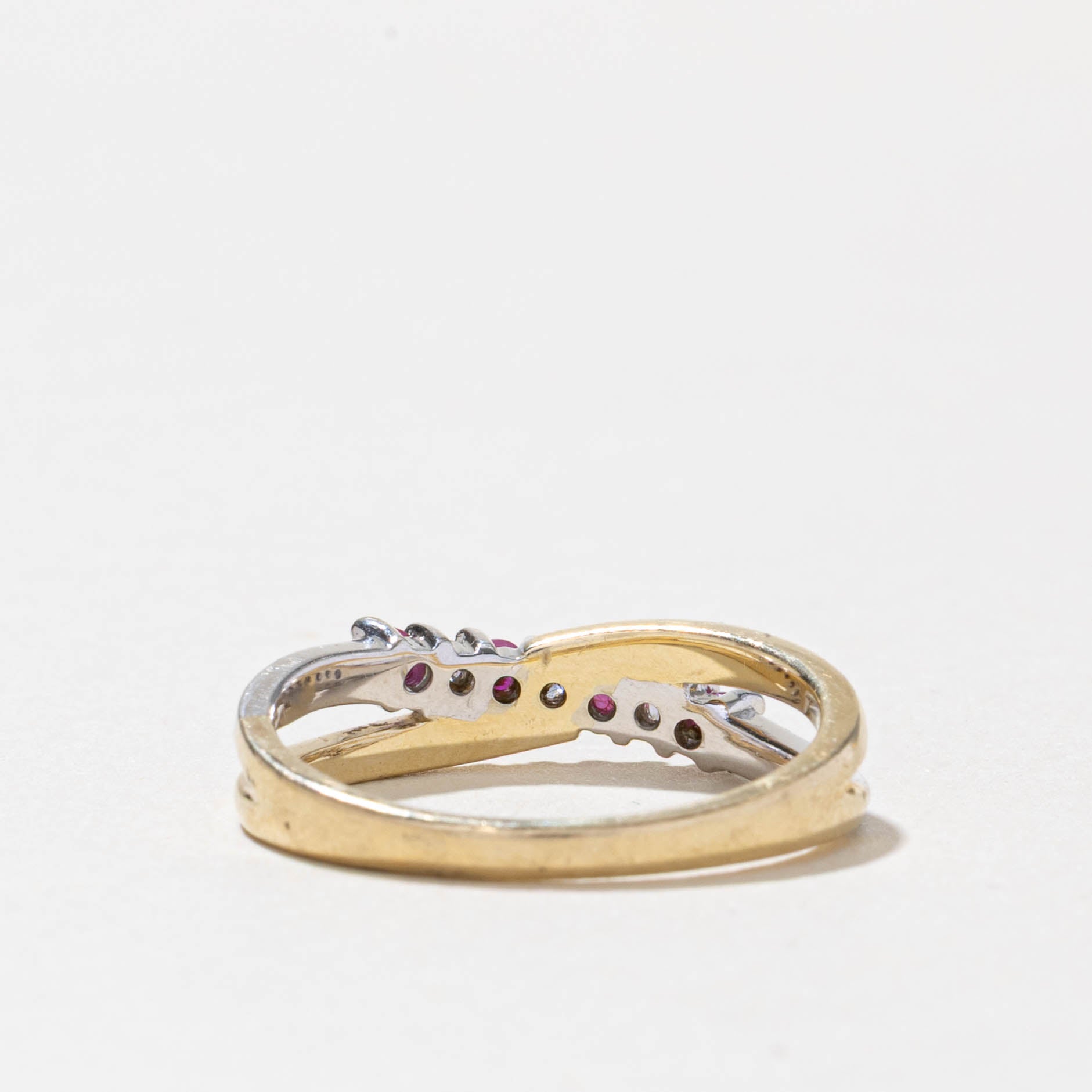 10k Ruby & Diamond Crossover Ring | SZ 6.75