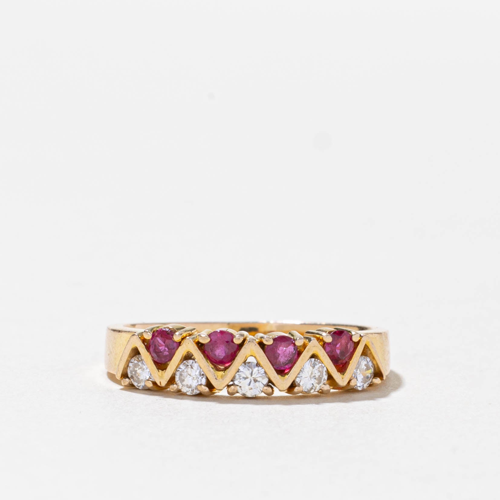 14k Ruby & Diamond Zigzag Band | 0.25ctw, 0.20ctw | SZ 6.75