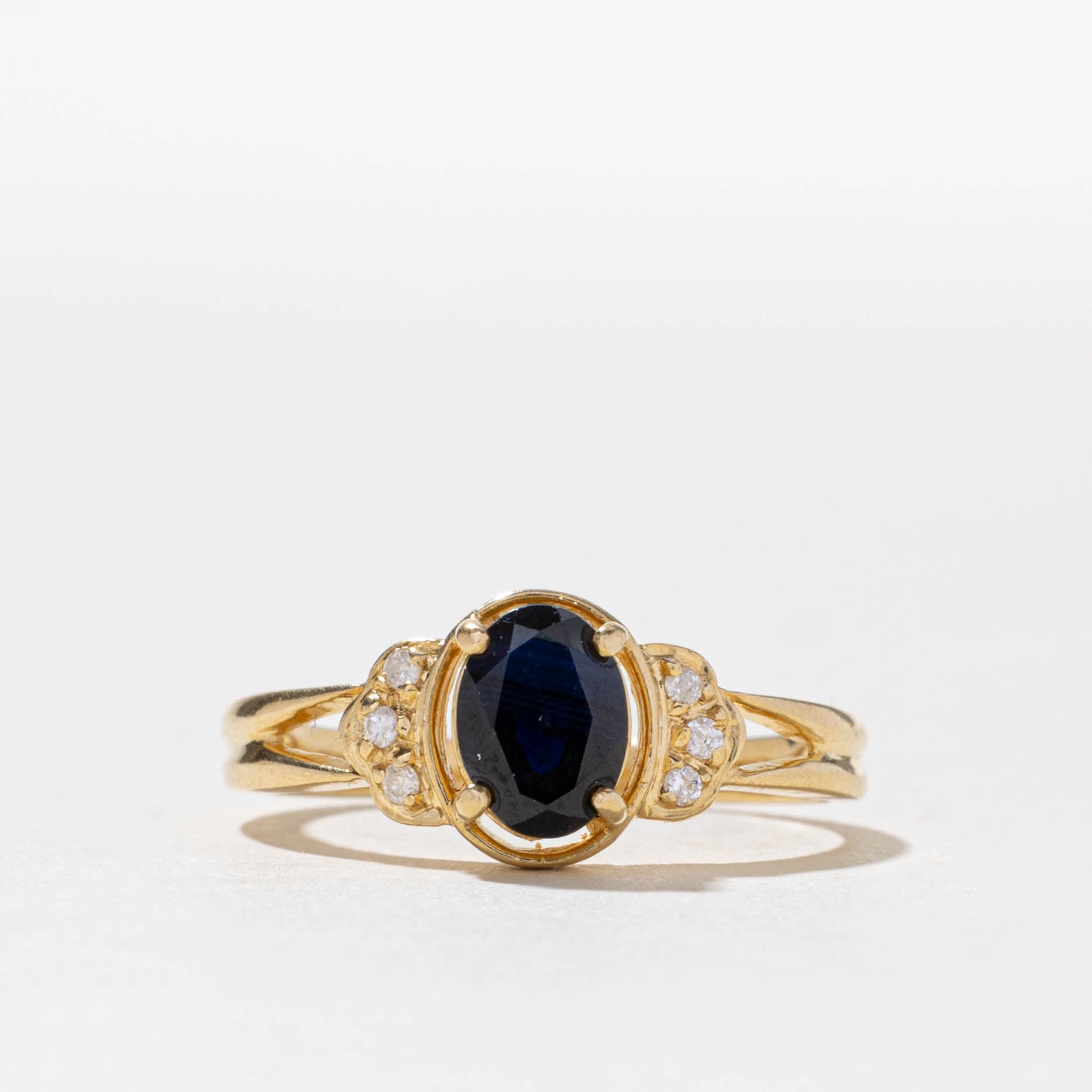 18k Oval Cut Sapphire & Diamond Accented Ring | 0.80ct, 0.03ctw | SZ 7