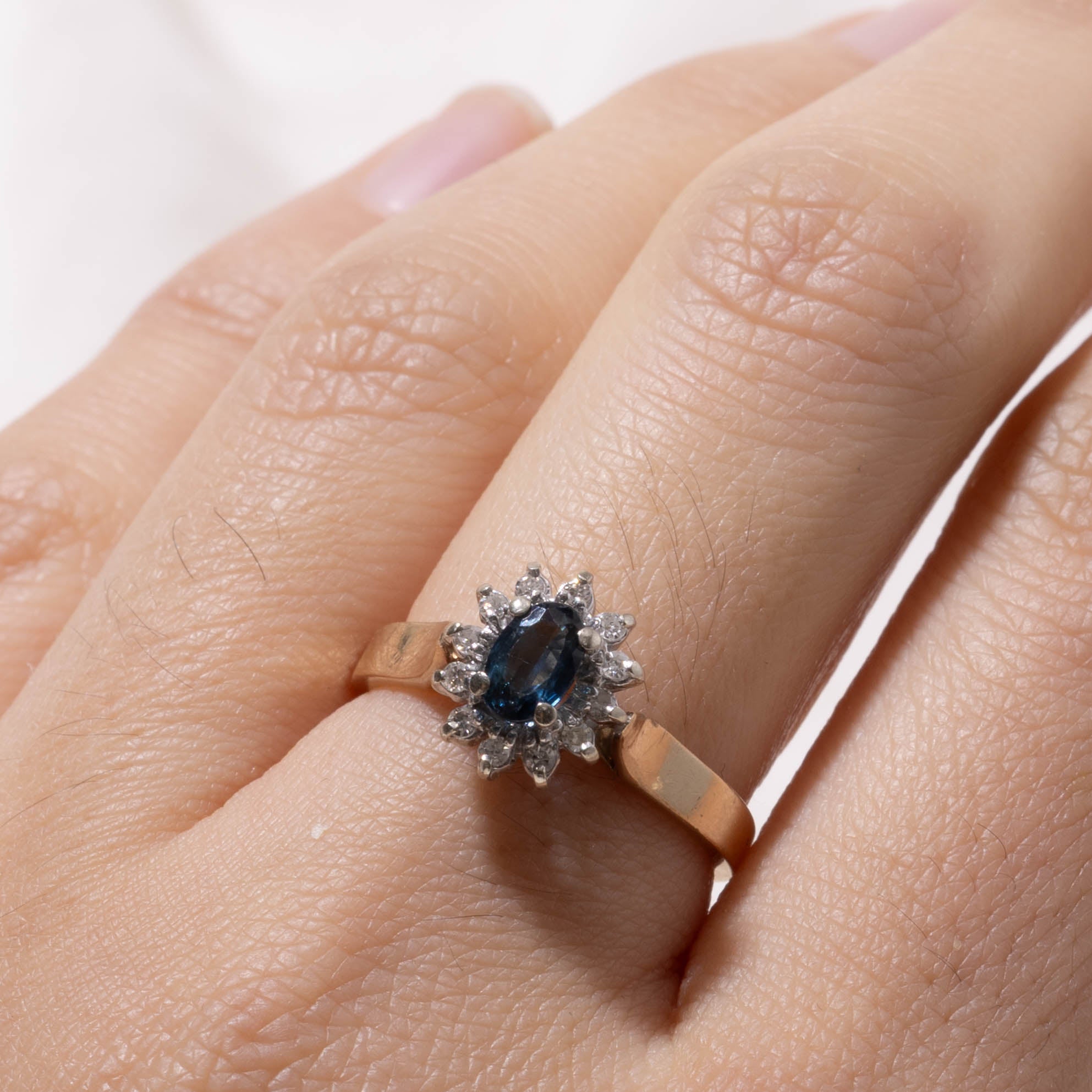 10k Oval Cut Sapphire & Diamond Petal Halo Ring | 0.31ct, 0.06ctw | SZ 7