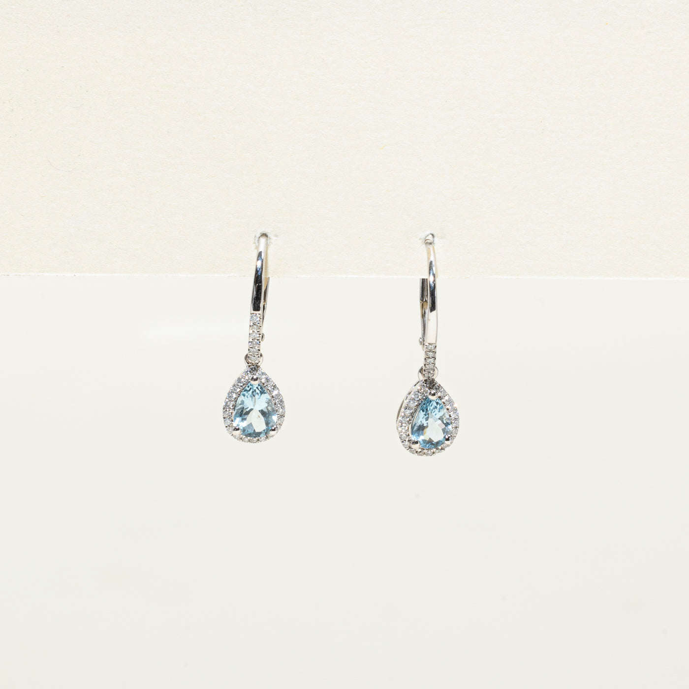 Boucles d'oreilles pendantes halo aigue-marine et diamants | 1,00 ct, 0,12 ct